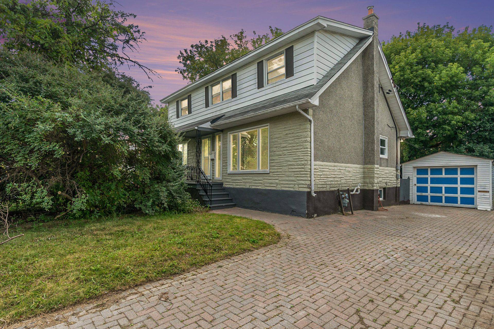 Vanier And Kingsview Park, ON K1K 1B1,426 Blake BLVD