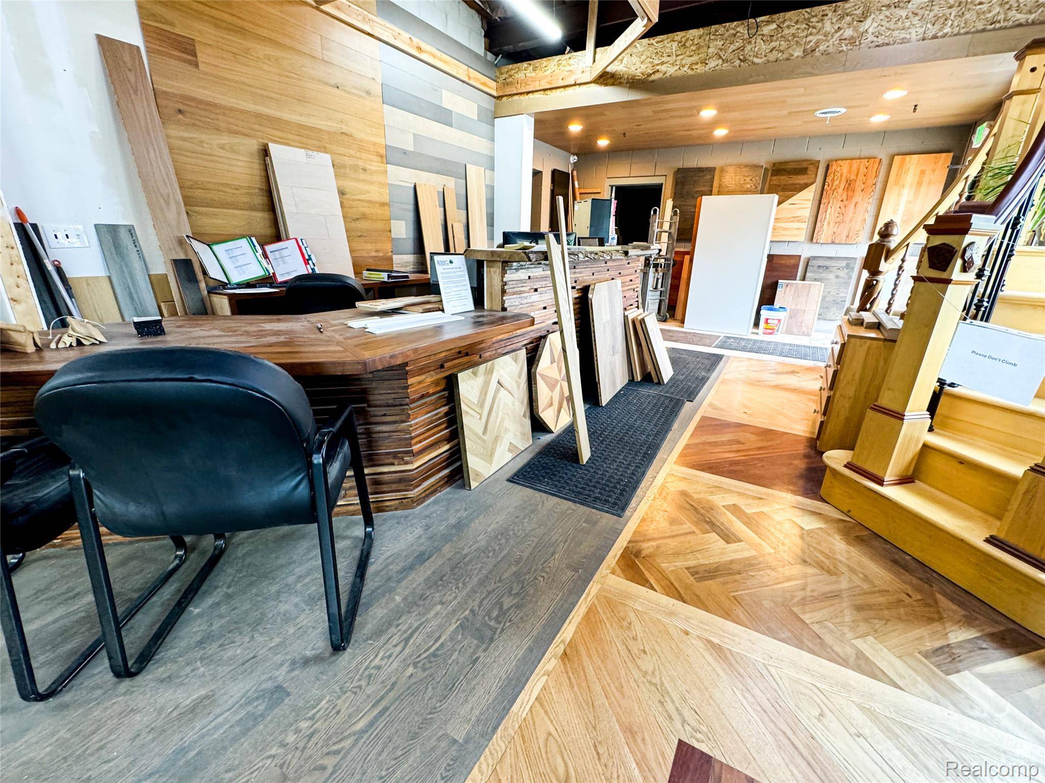 Davisburg, MI 48350,16745 Dixie HWY