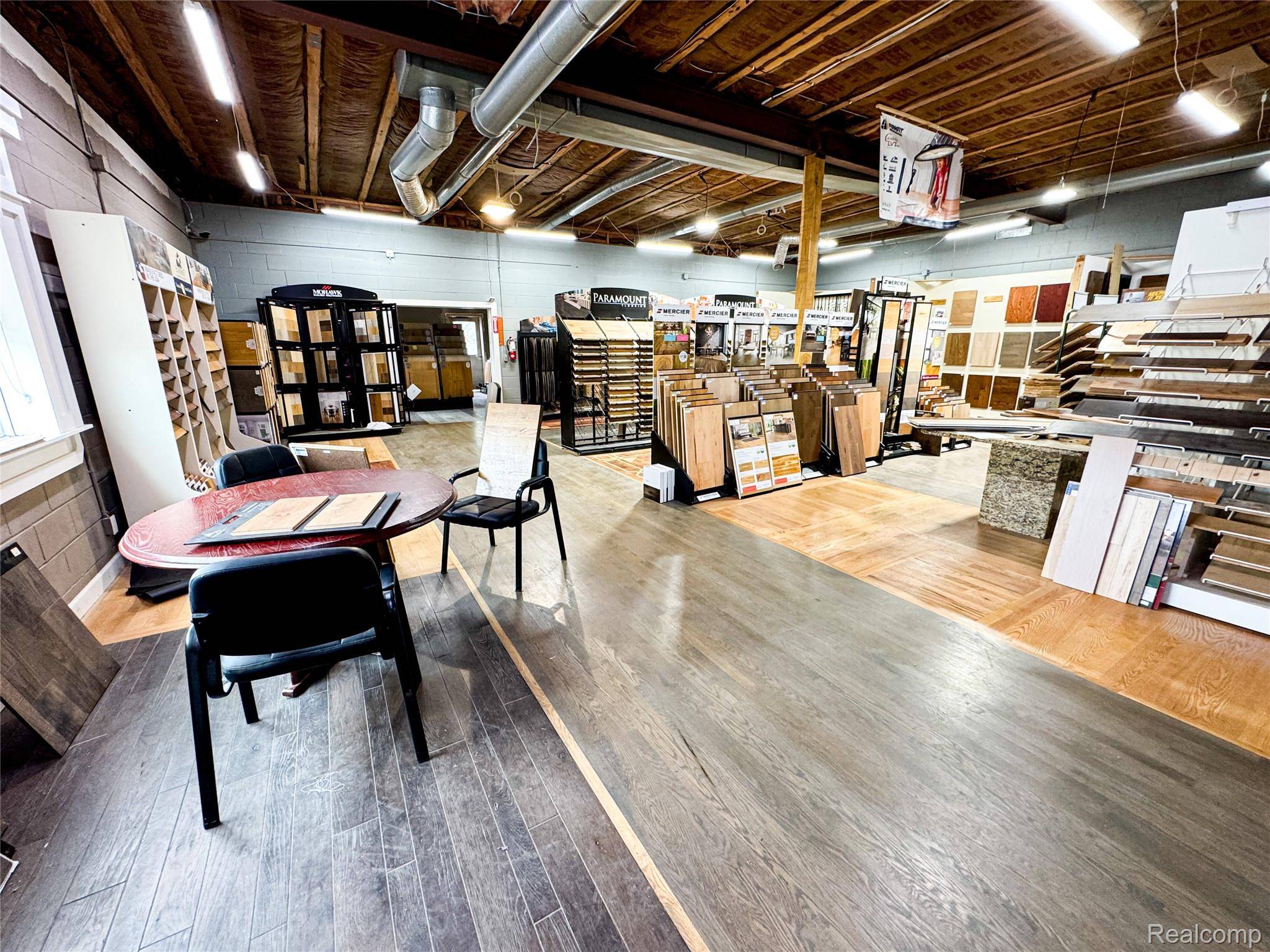 Davisburg, MI 48350,16745 Dixie HWY