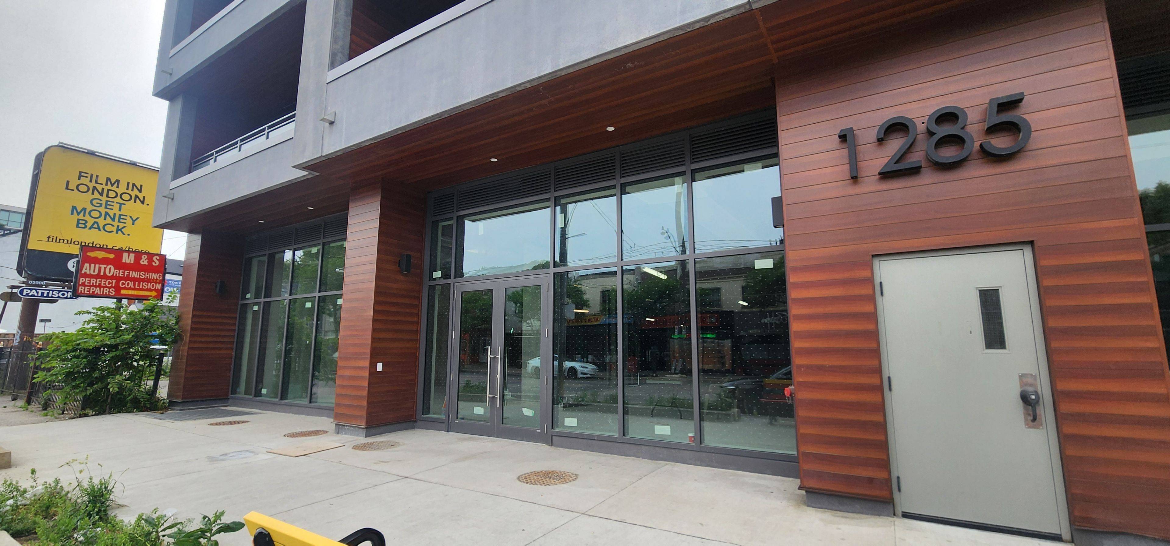 Toronto E01, ON M4L 1C2,1285 Queen ST E #Unit 7