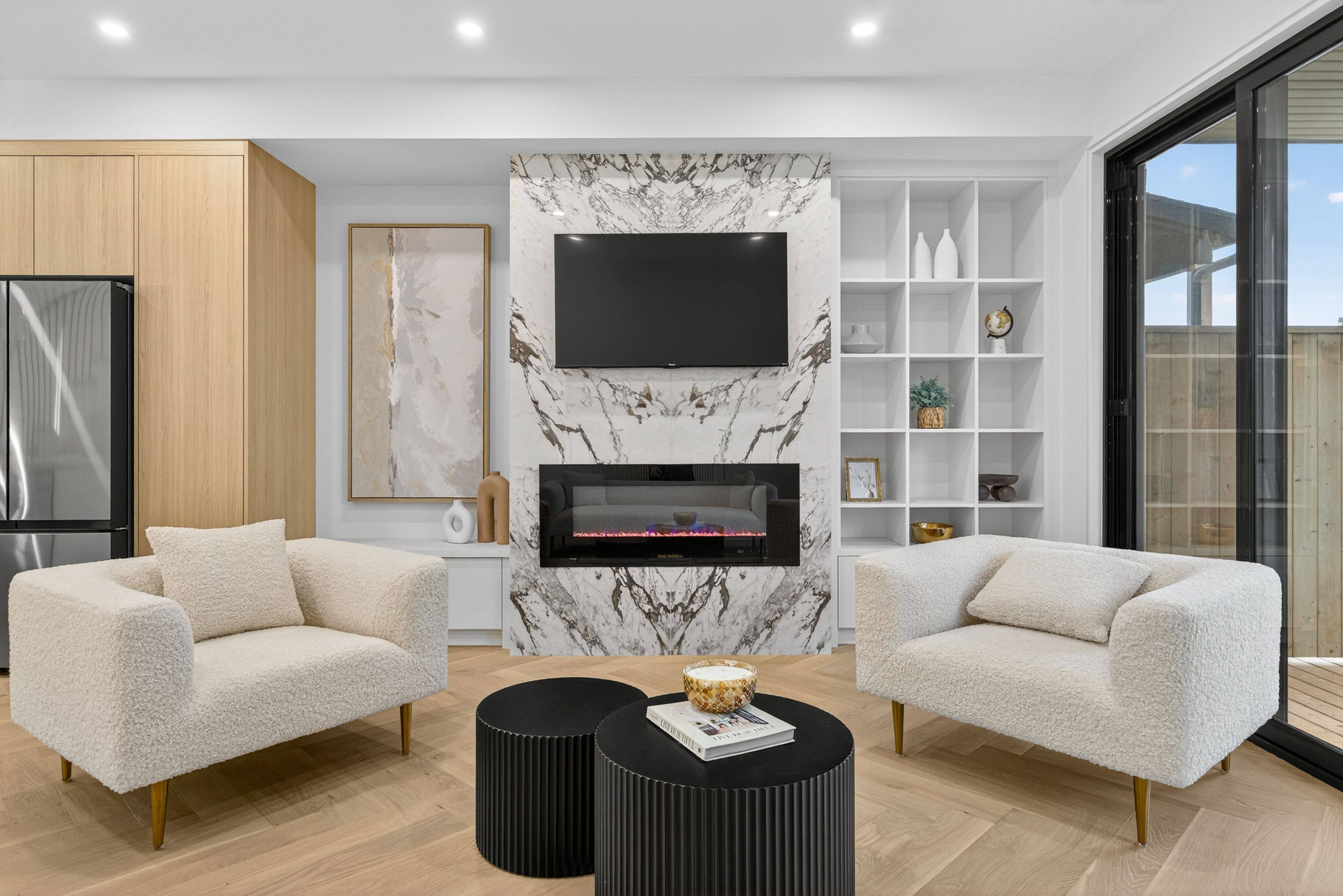 Toronto W07, ON M8Y 3A2,15A ROSEMEADE AVE