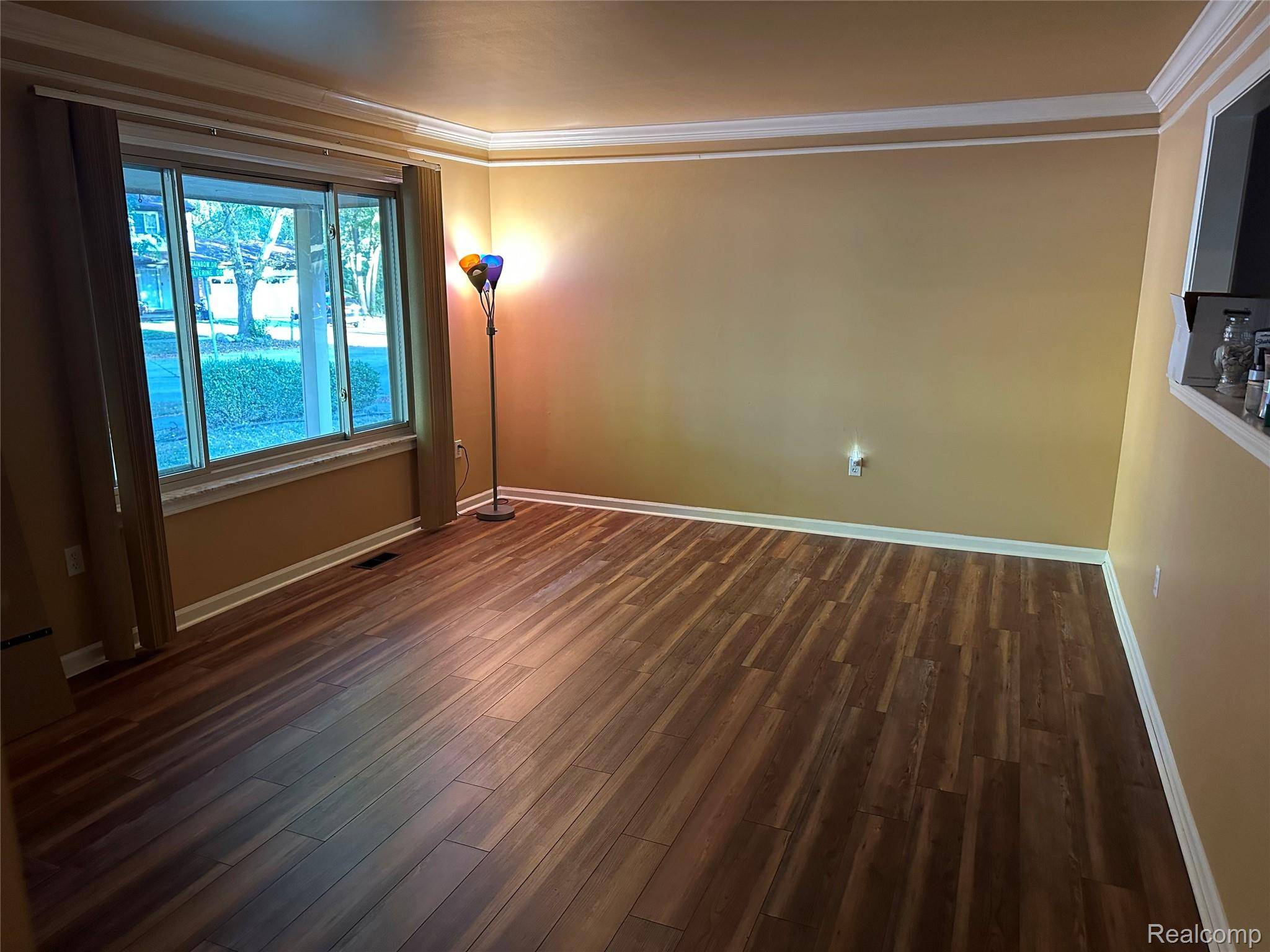 Troy, MI 48083,3069 Wolverine DR