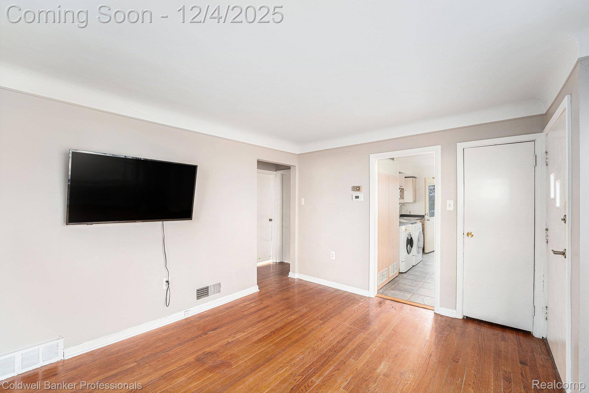 Livonia, MI 48150,12050 Cavell ST