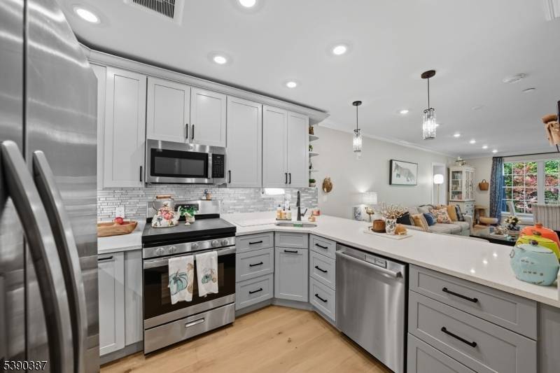 Rockaway Twp., NJ 07866,208 Fischer Ct