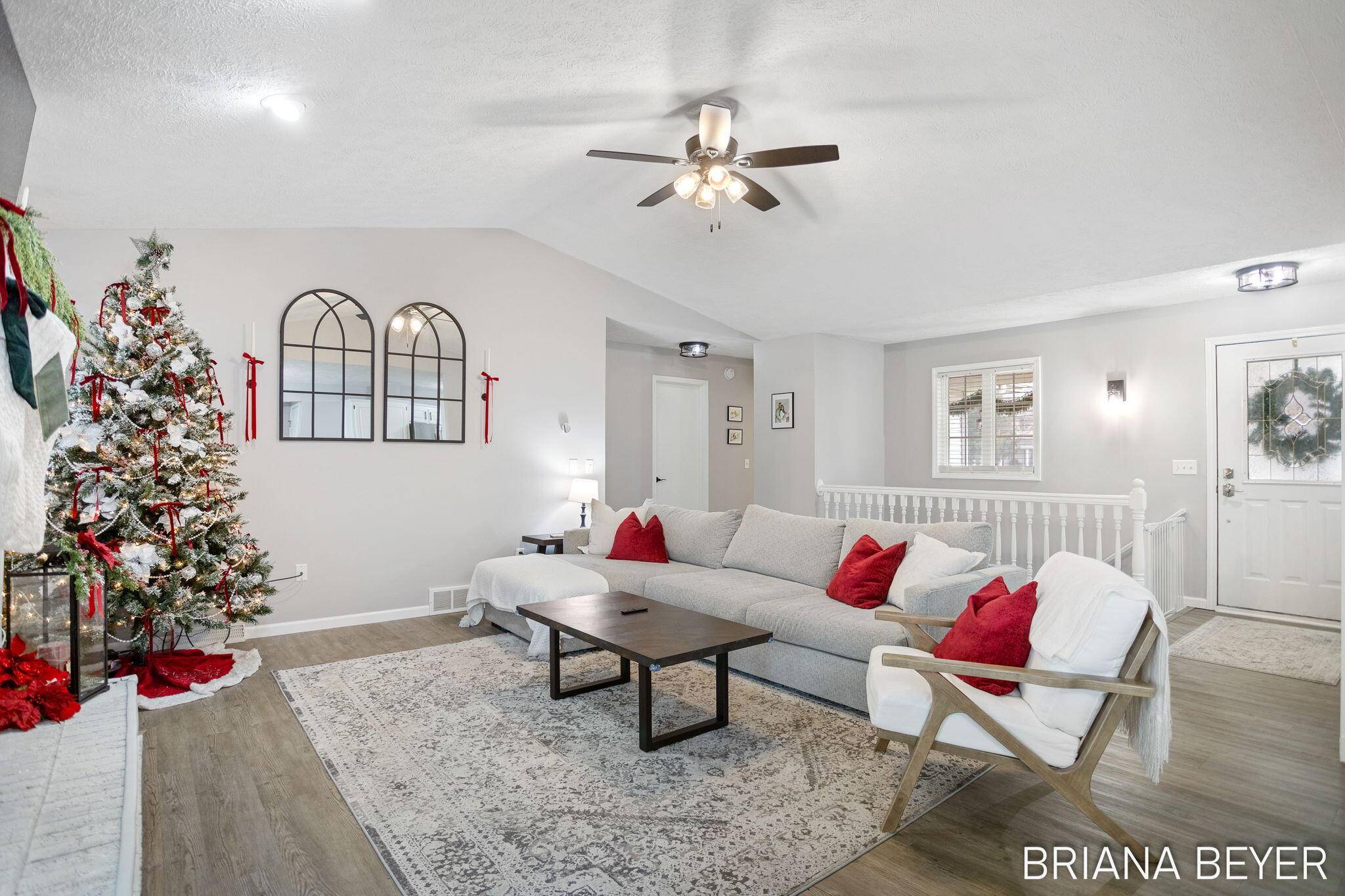 Hudsonville, MI 49426,7654 Teal Pond CT