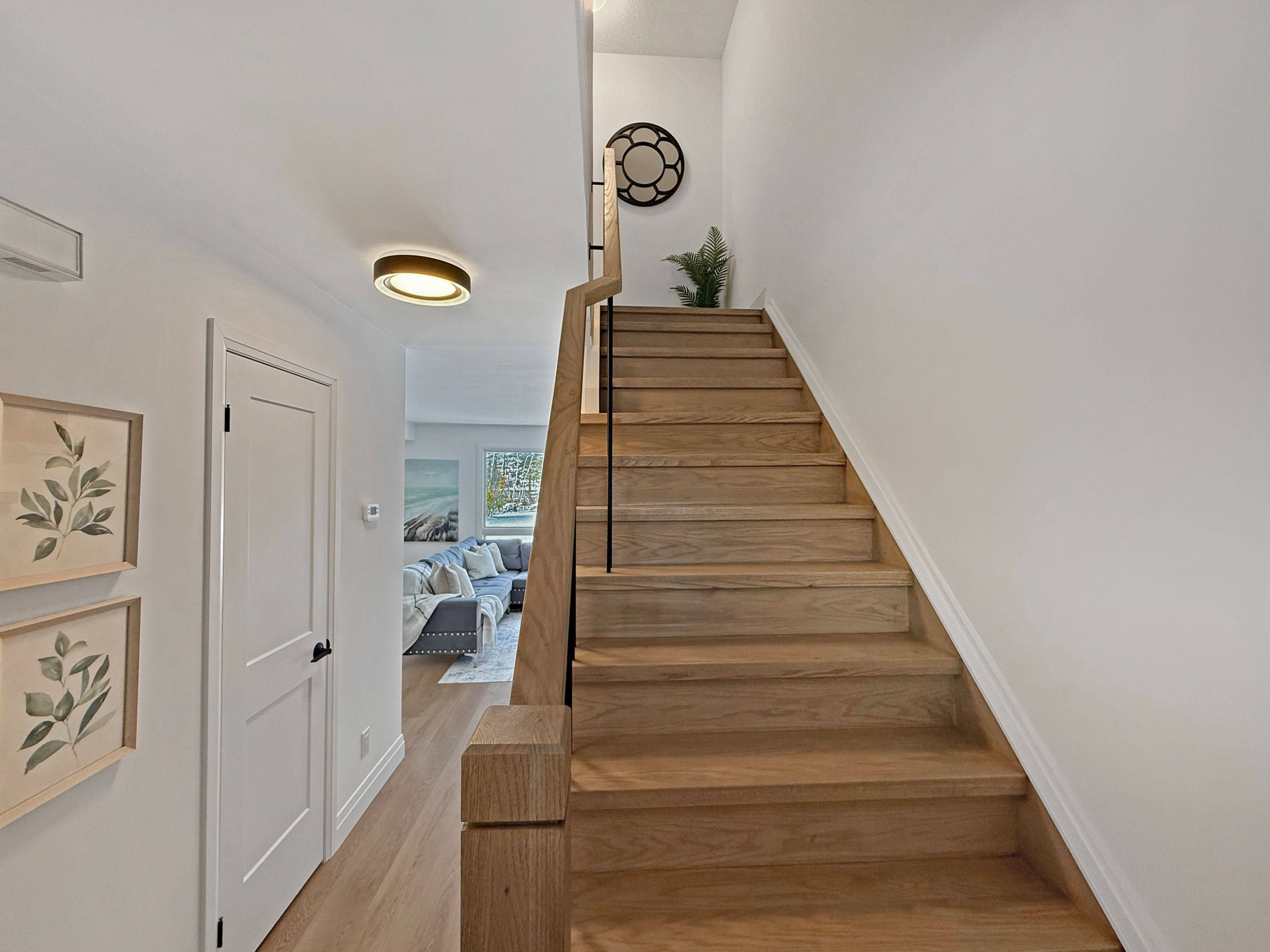 Innisfil, ON L9S 1E4,2260 Lynn ST