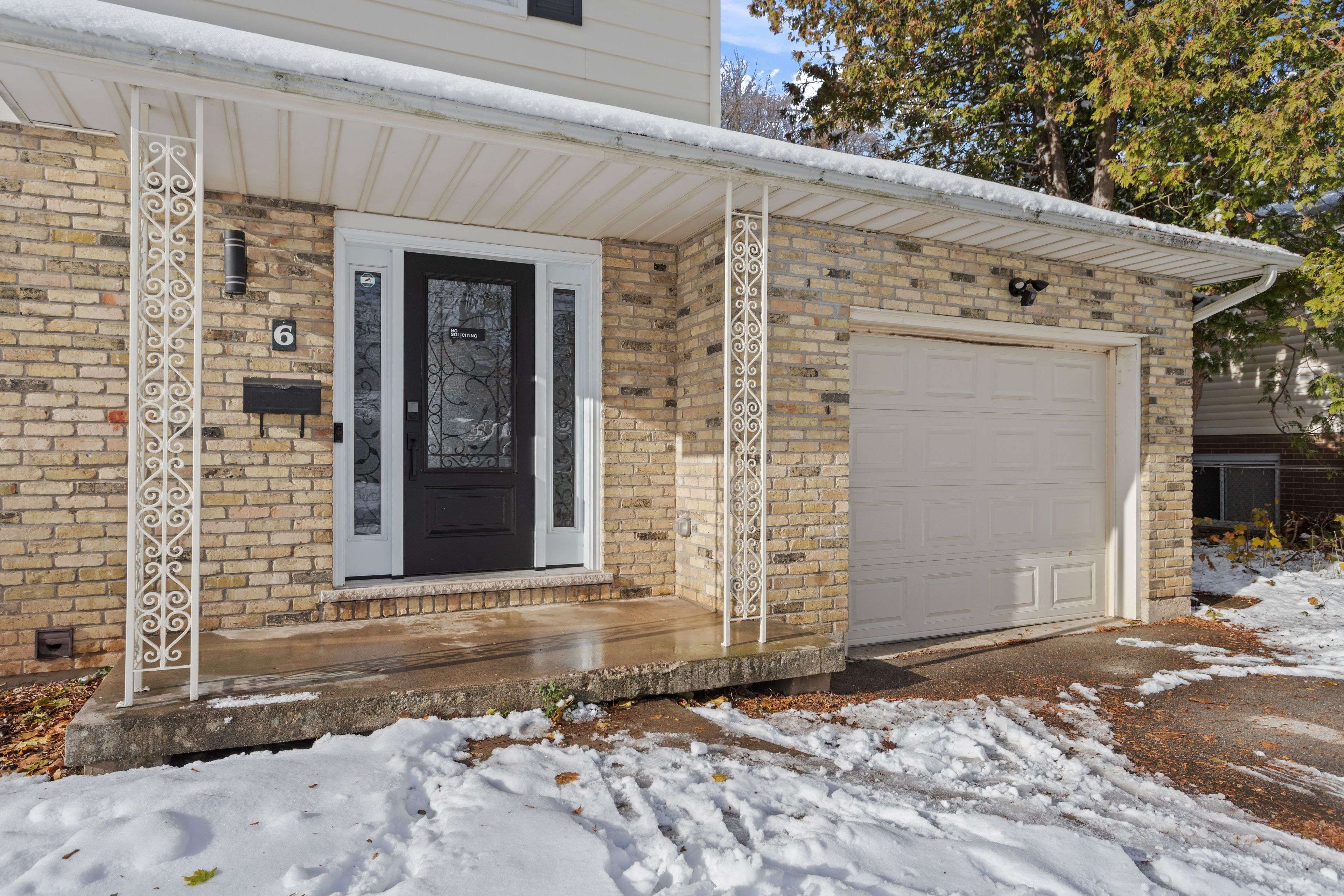 London North, ON N6G 1X1,6 Gretna Green N/A