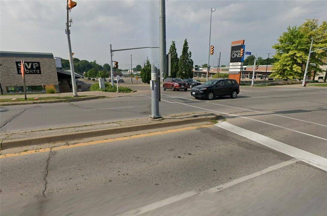 Niagara Falls, ON L2H 1G8,7500 Lundy's Lane RD #B17