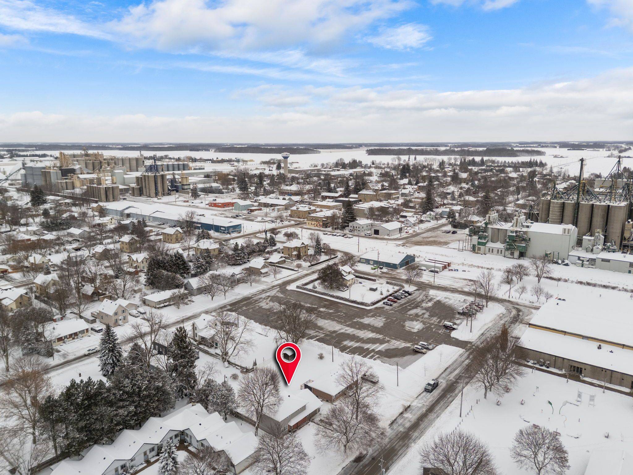 Bluewater, ON N0M 1X0,164 Oxford ST W