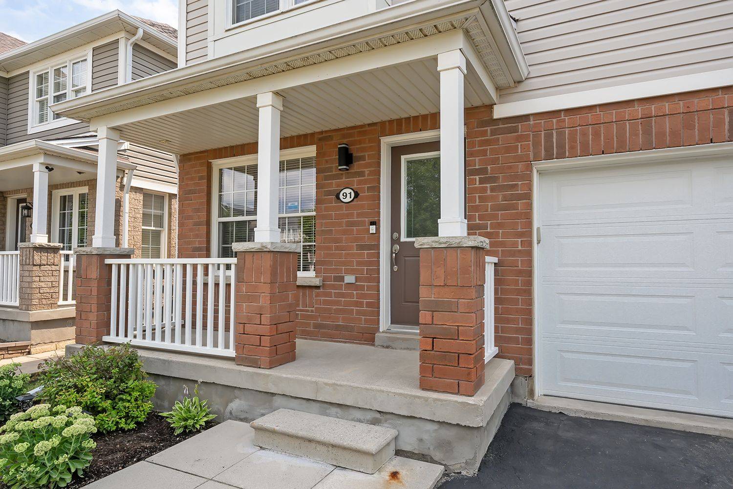 Hamilton, ON L0R 1C0,91 Cleghorn DR