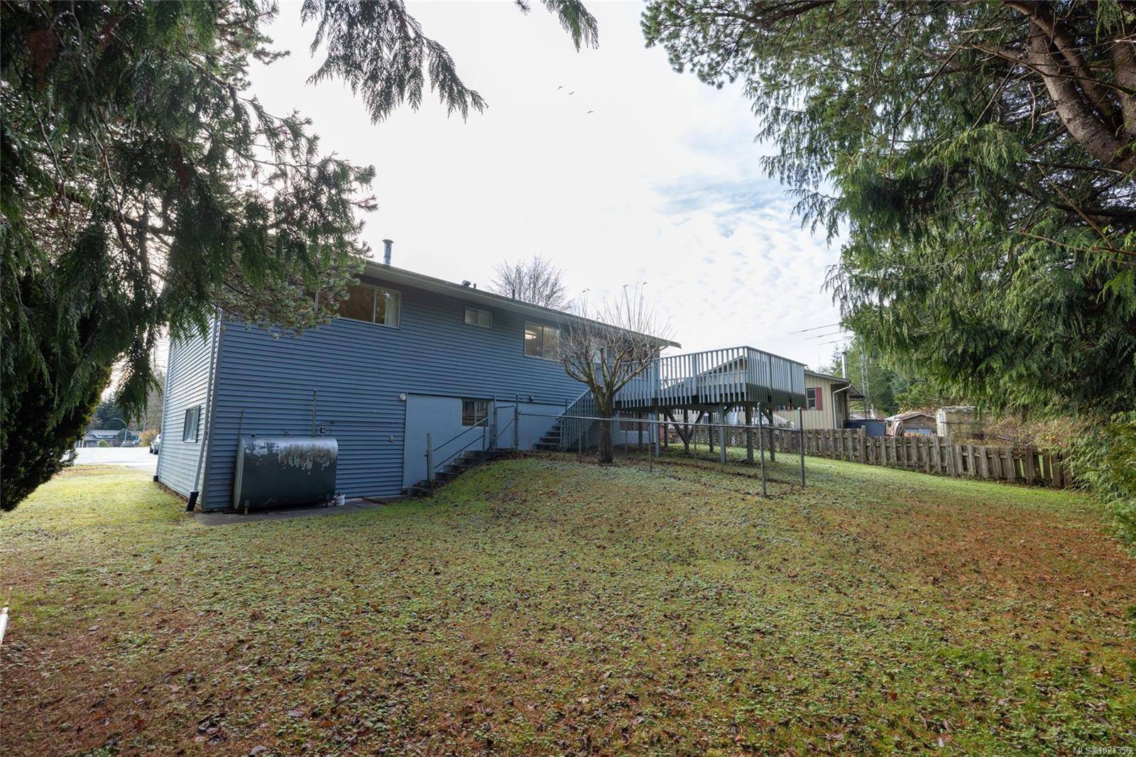 Port Hardy, BC V0N 2P0,7445 Thunderbird Way