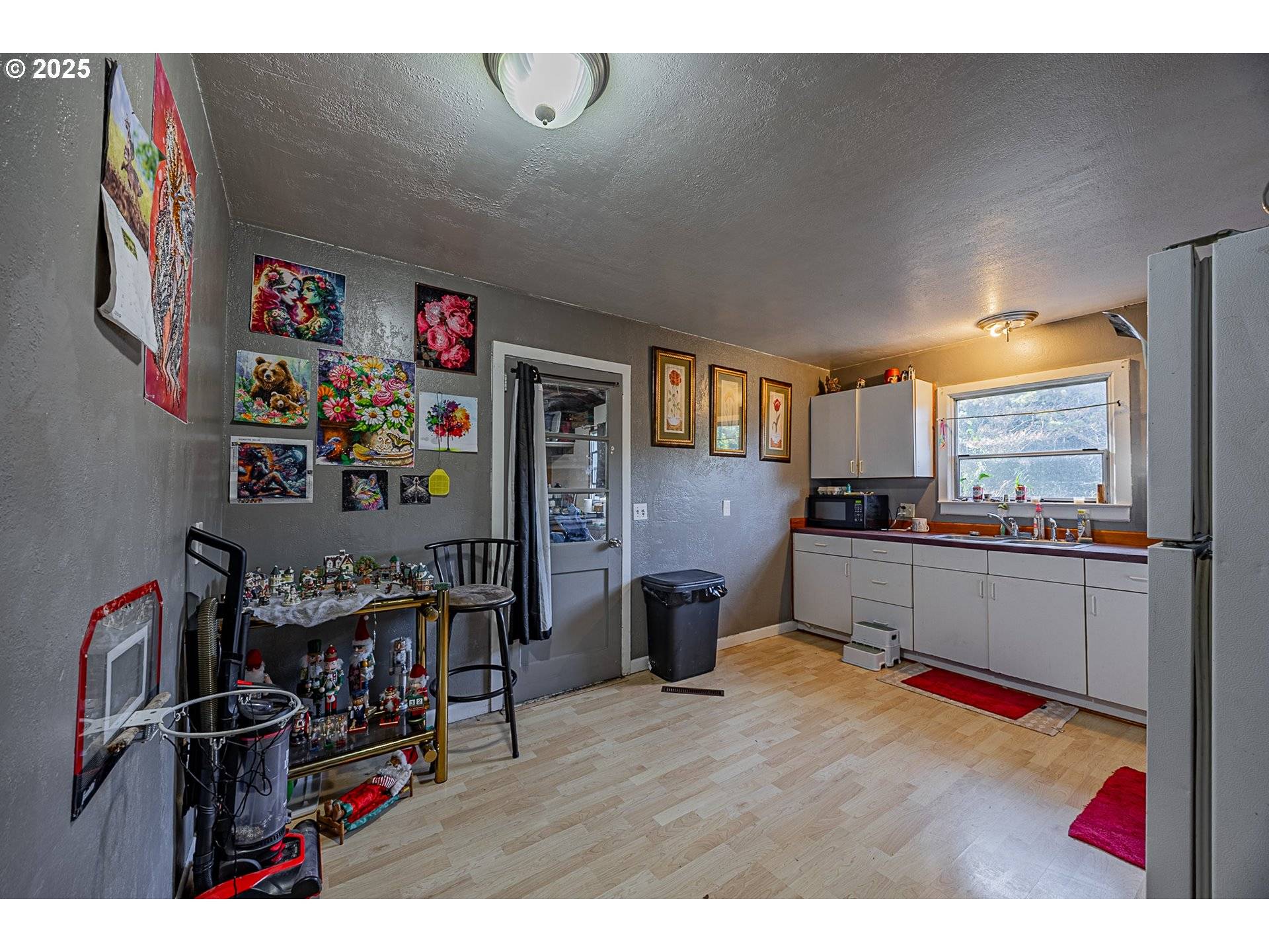 North Bend, OR 97459,1860 MEADE ST