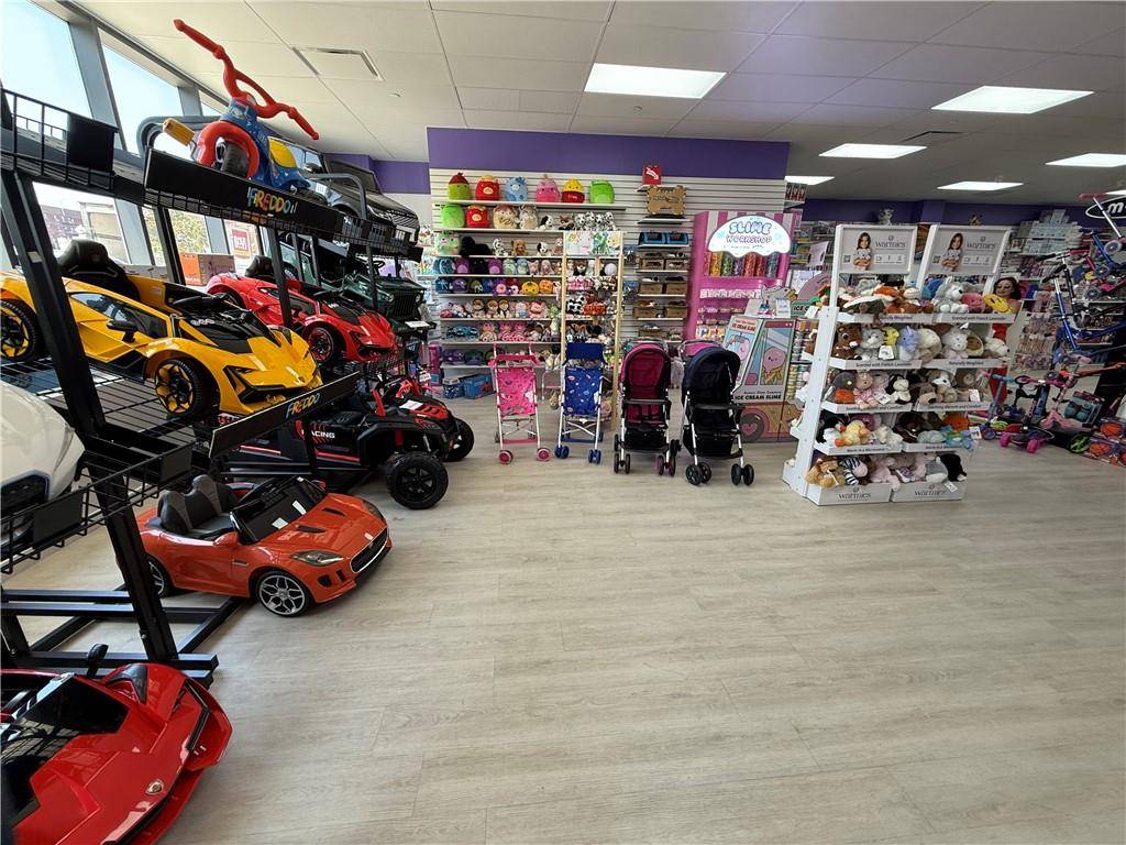 Brooklyn, NY 11235,3121 Ocean AVE #B02