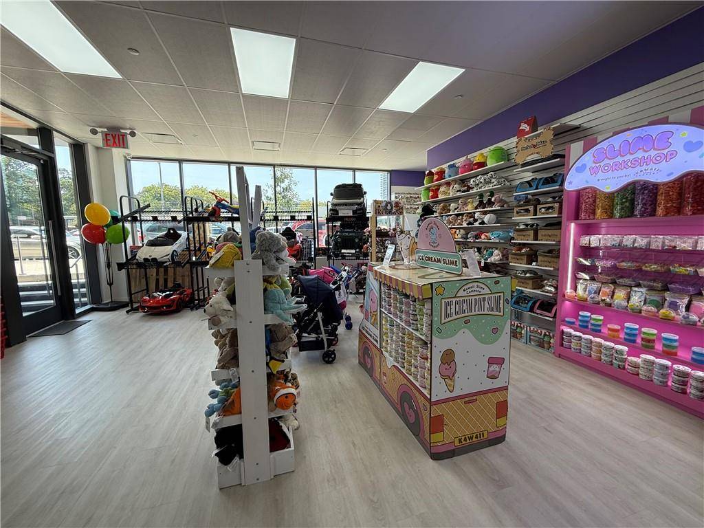 Brooklyn, NY 11235,3121 Ocean AVE #B02