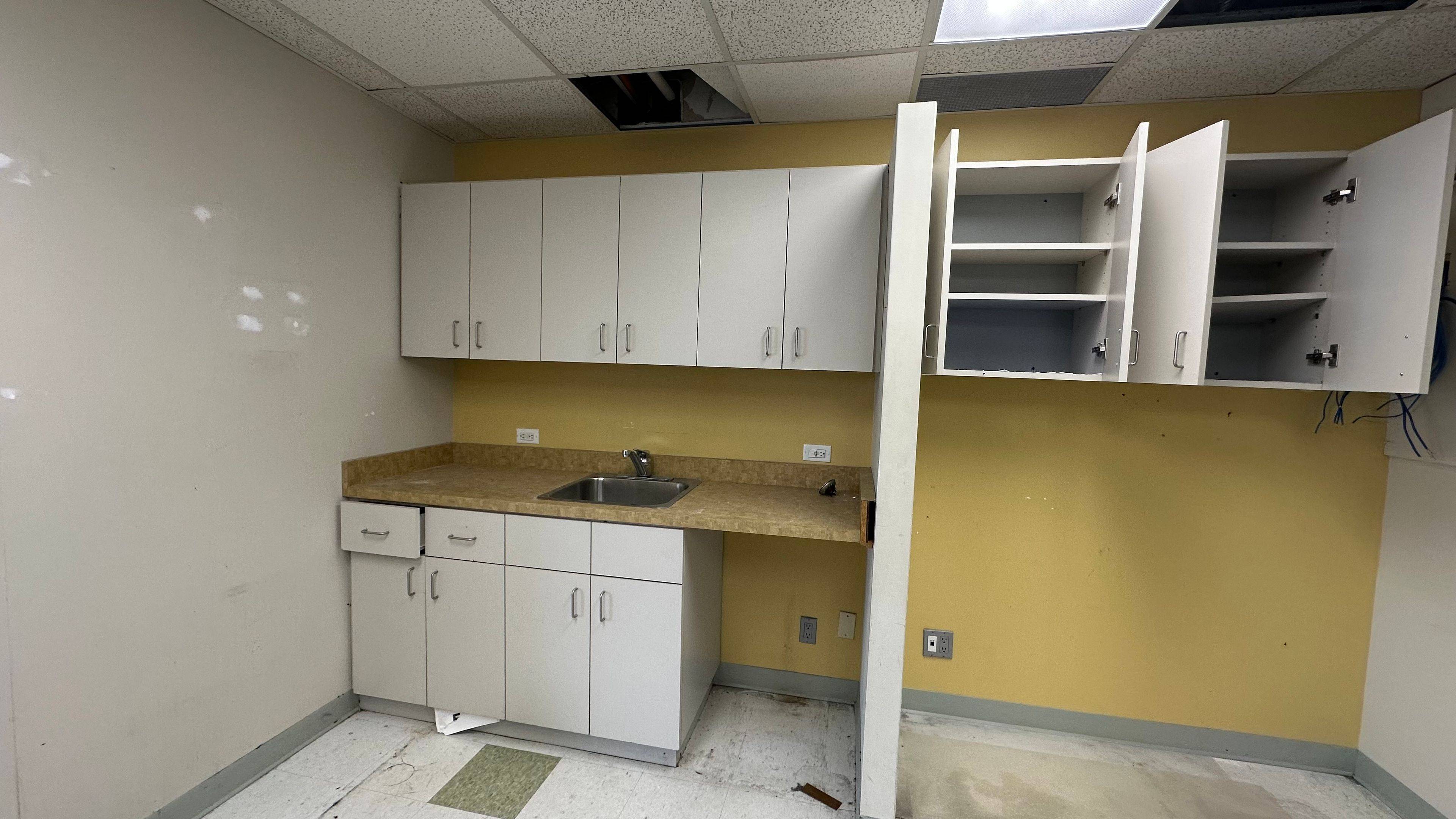 Toronto E04, ON M1K 5G8,2425 Eglinton AVE #202 D-C