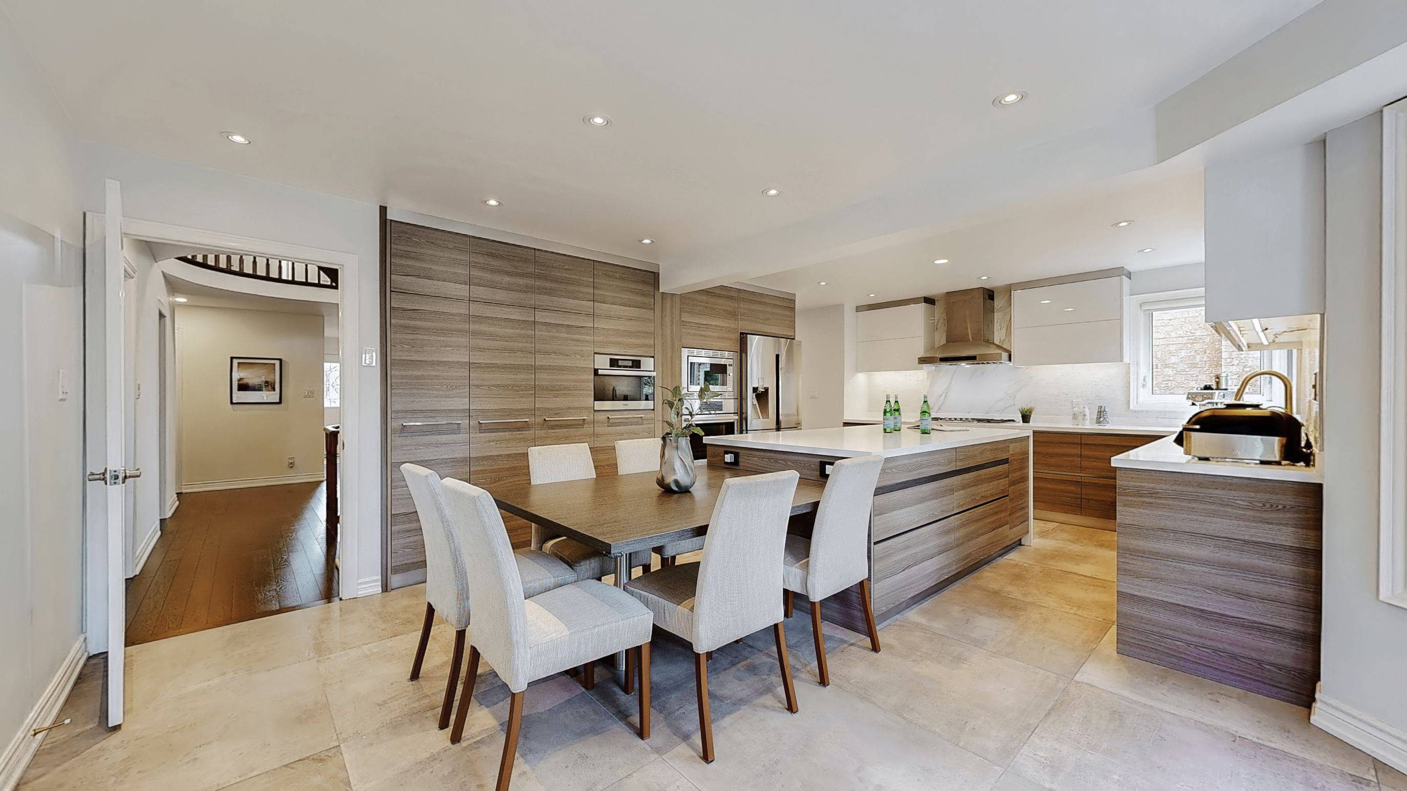 Richmond Hill, ON L4B 1W3,20 Edinburgh DR