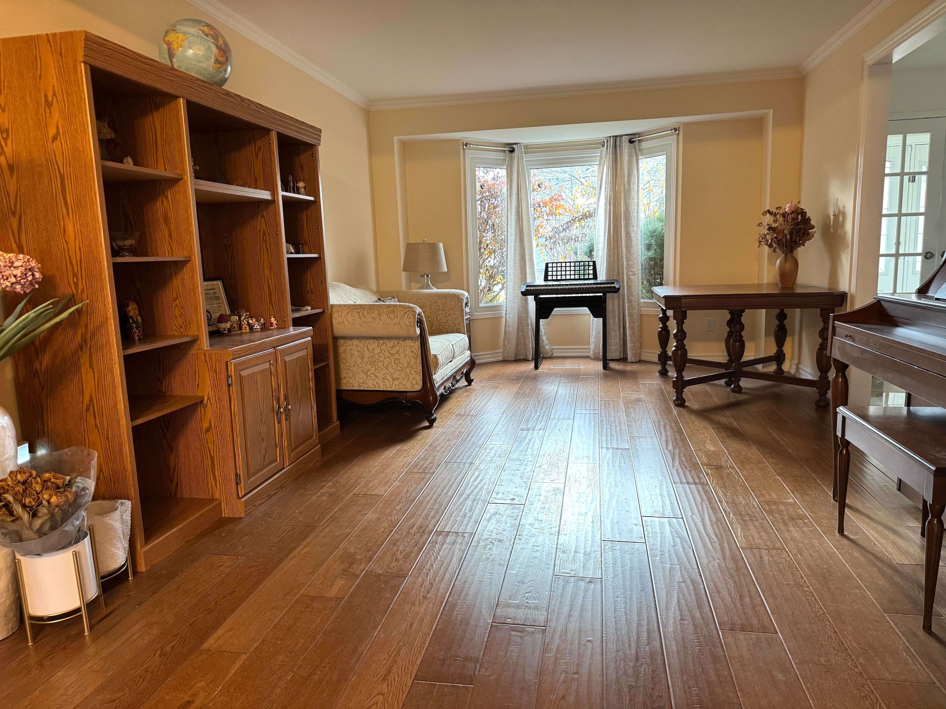 Aurora, ON L4G 5K6,15 Timpson DR