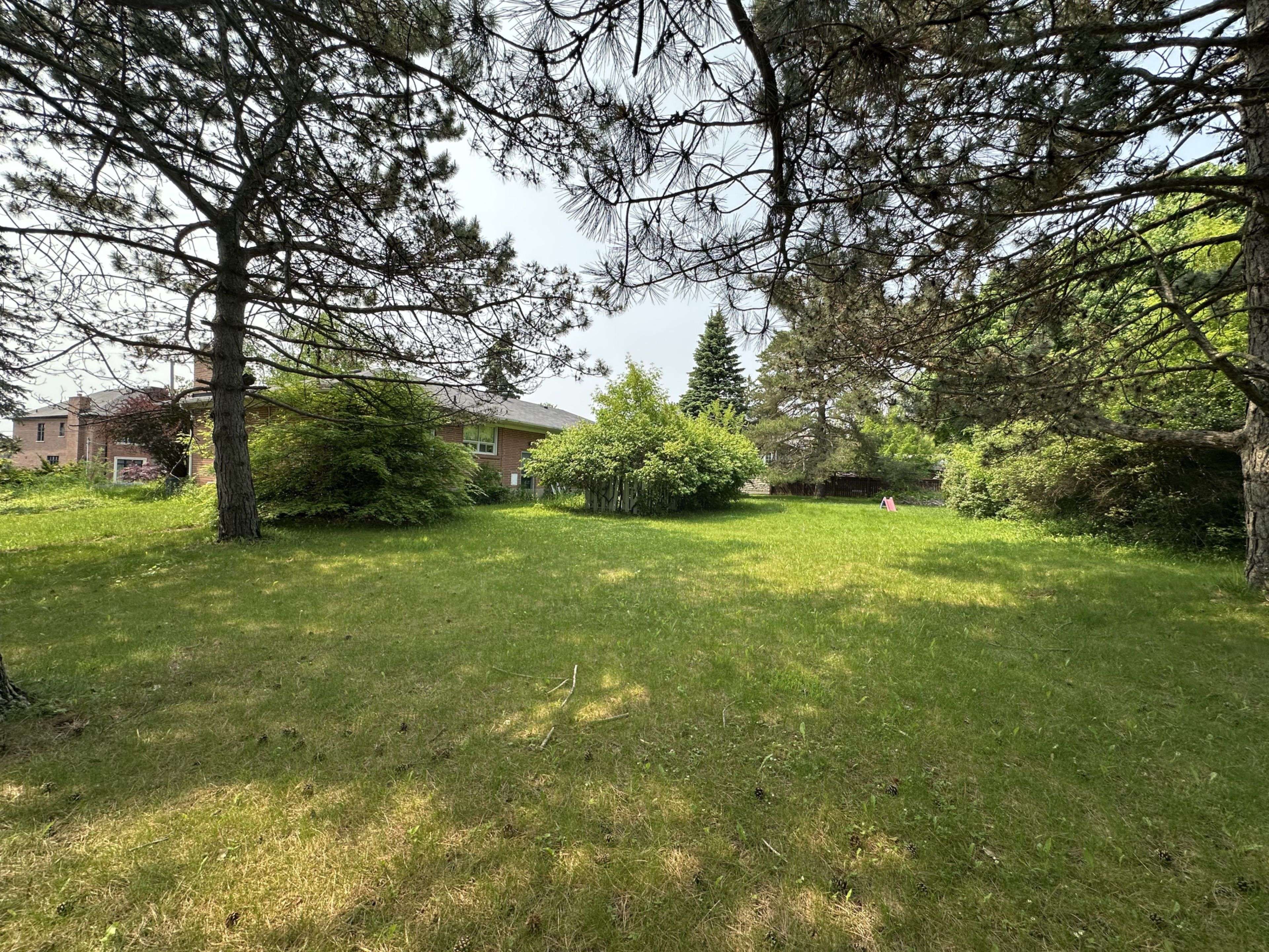 Markham, ON L3P 1E9,21 Grandview BLVD