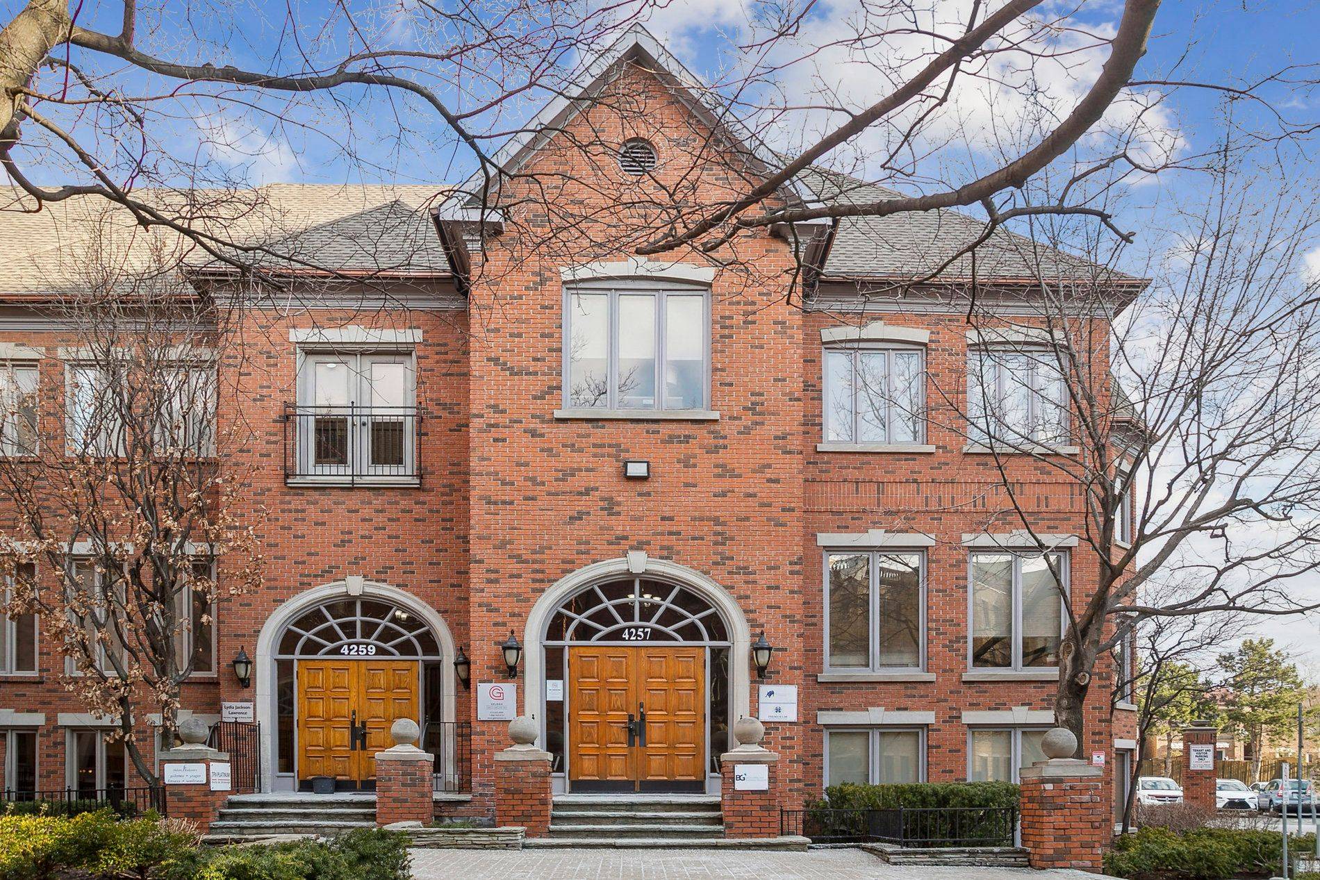 Mississauga, ON L4Z 1Y5,4259 Sherwoodtowne BLVD #200