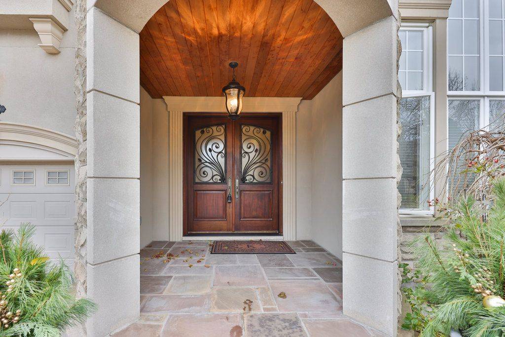 Mississauga, ON L5H 4L9,683 Canyon ST