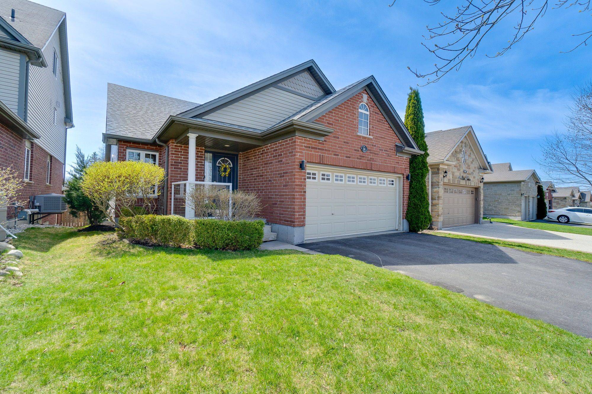 Guelph, ON N1E 0E4,14 Atto DR