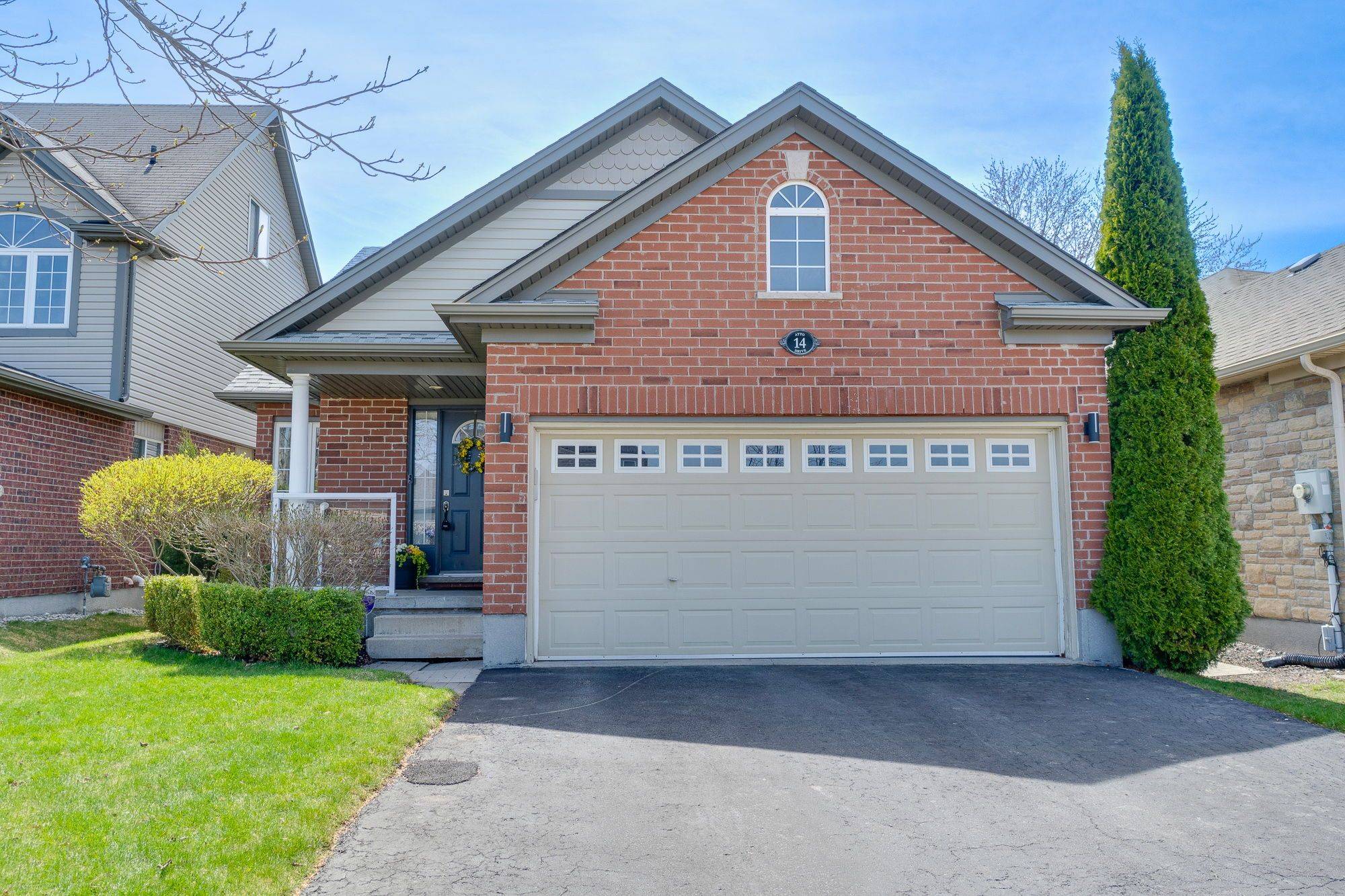 Guelph, ON N1E 0E4,14 Atto DR