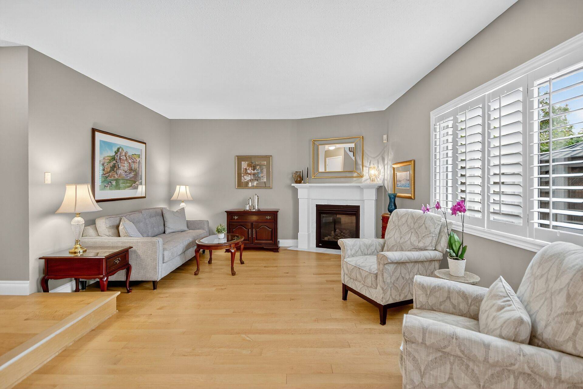 Billings Bridge - Riverside Park And Area, ON K1V 9W6,8 Confederation Private