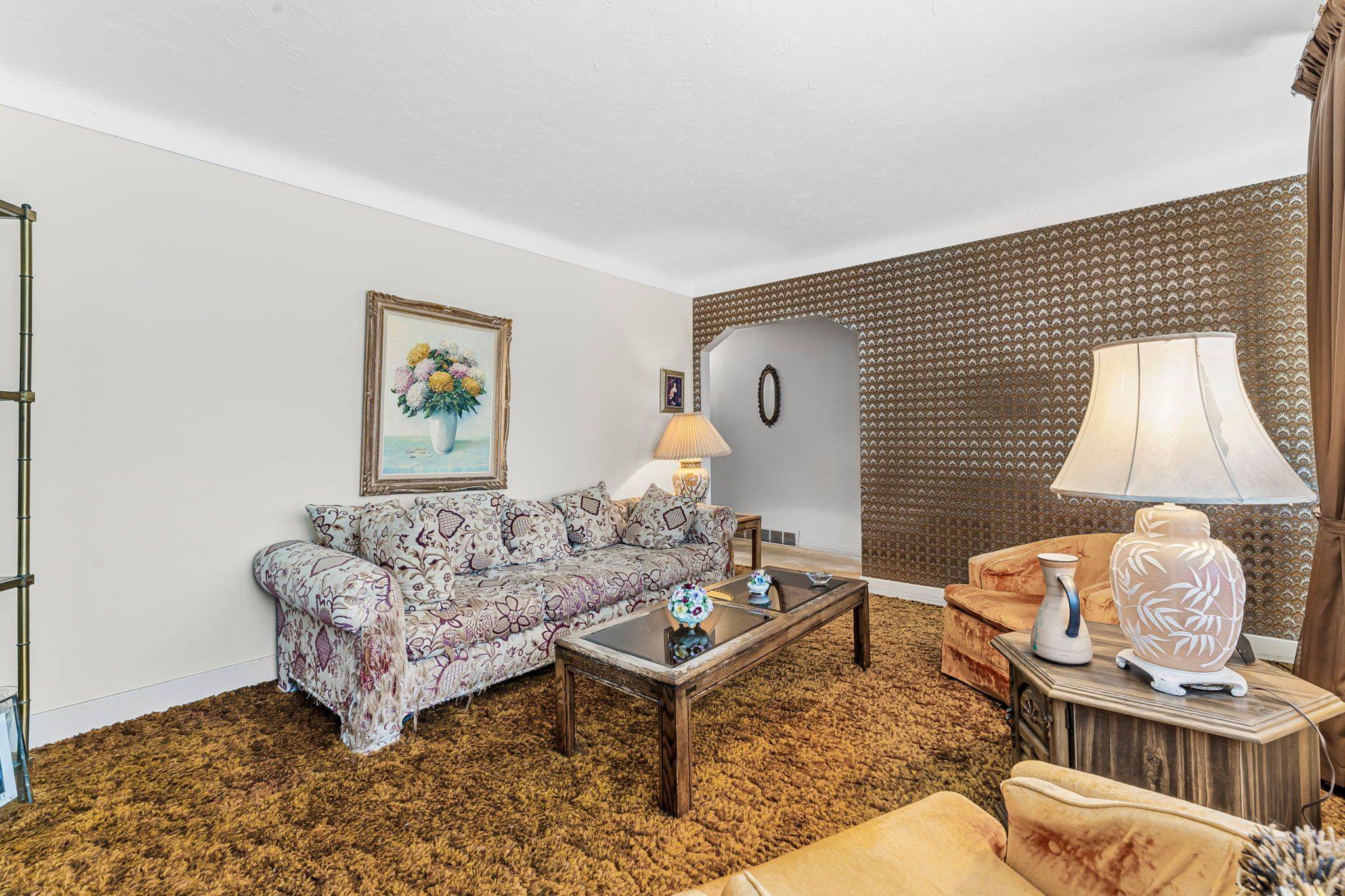 Haldimand, ON N1A 1P4,323 NORTH CAYUGA ST W