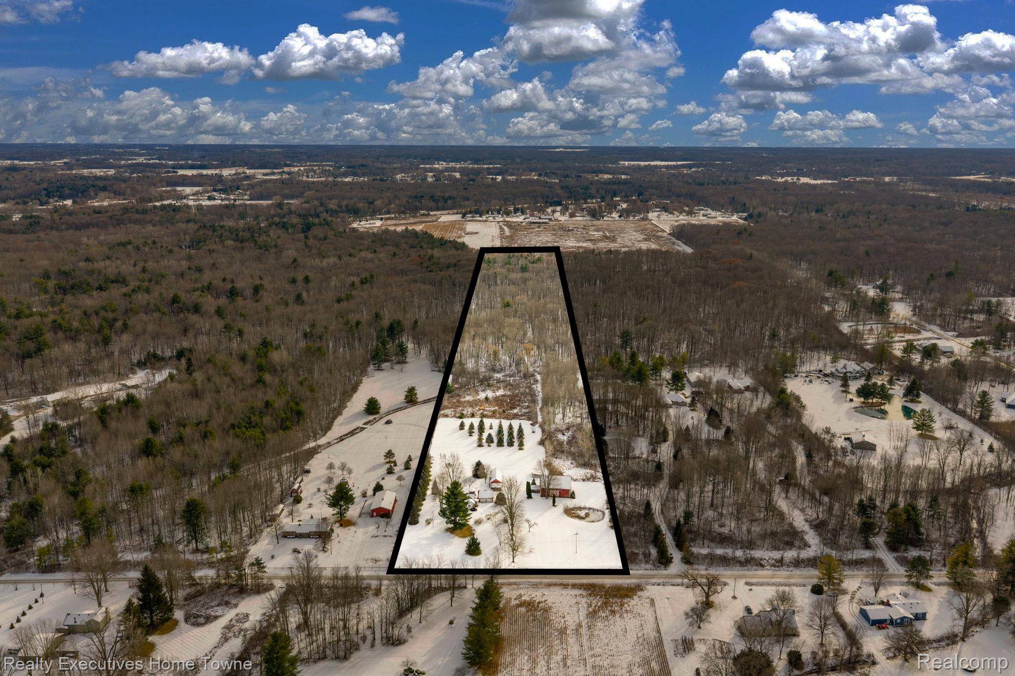 St Clair, MI 48079,7305 Big Hand RD