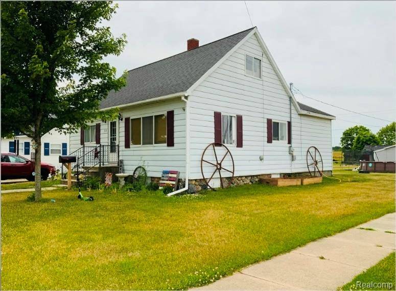 Saint Louis, MI 48880,323 N Bankson ST