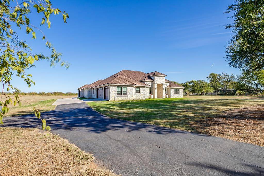 Joshua, TX 76058,7828 County Road 915b
