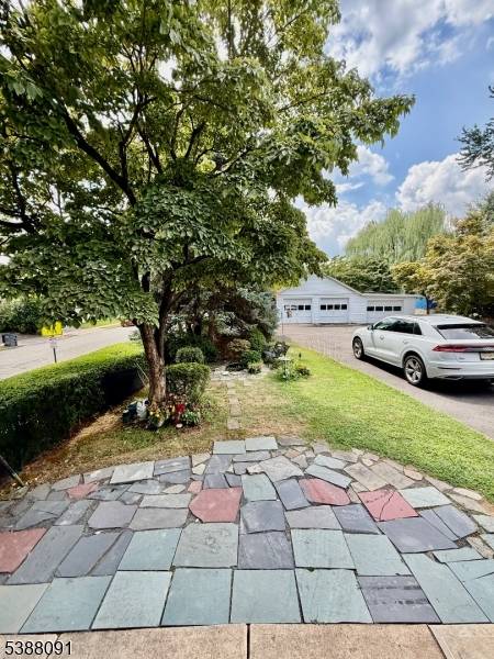 Bound Brook Boro, NJ 08805,102 W Franklin St