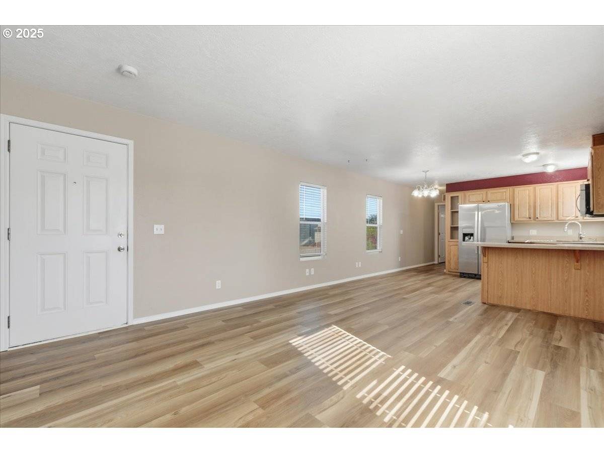 300 SW 7TH AVE #901, Battle Ground, WA 98604