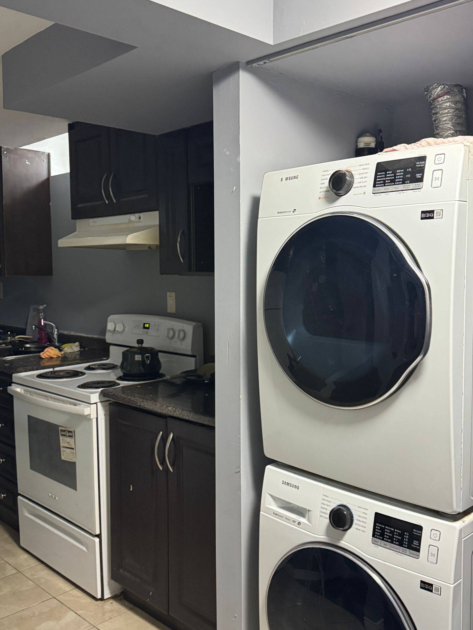 Toronto E11, ON M1B 2P5,79 John Tabor TRL #Basement