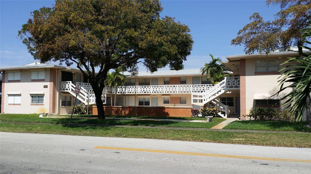 Hollywood, FL 33021,3501 Van Buren St #3