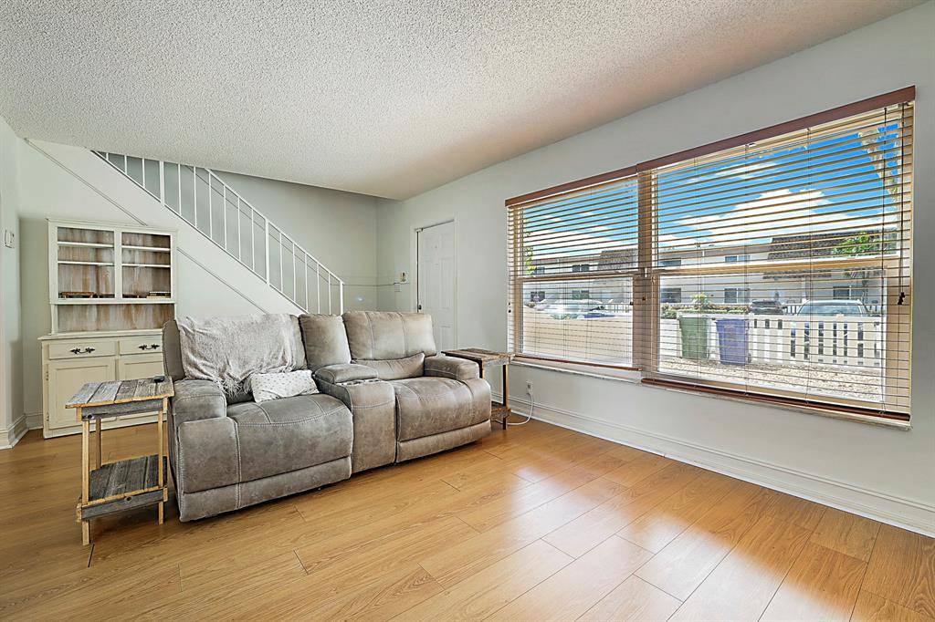 Margate, FL 33063,8091 NW 13th St #E