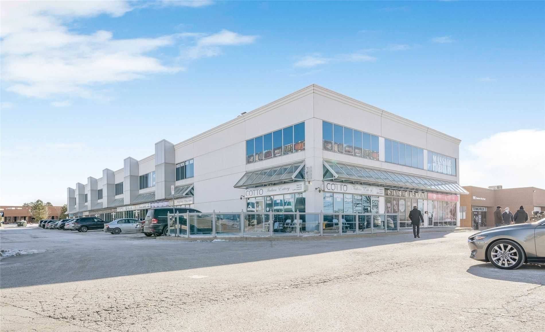 Vaughan, ON L4L 0A2,7611 Pine Valley DR #29