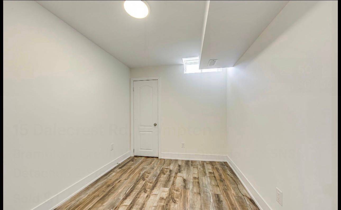 Brampton, ON L6X 5N3,15 Dalecrest RD