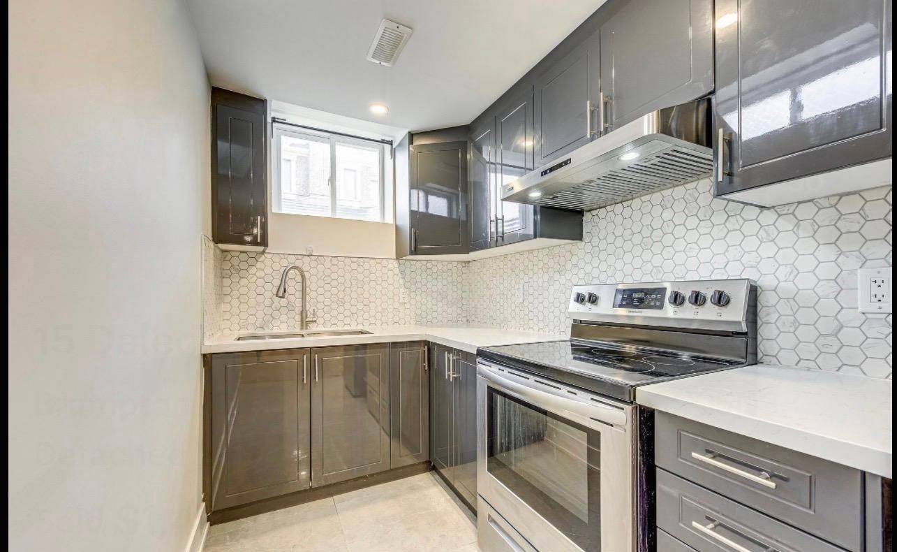 Brampton, ON L6X 5N3,15 Dalecrest RD