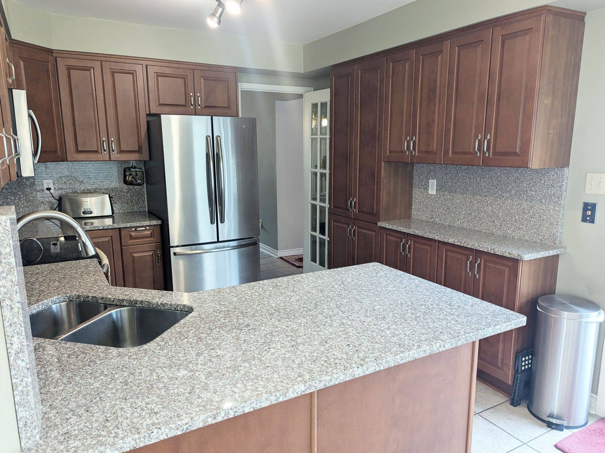 Peterborough, ON K9K 2E6,537 Westman AVE