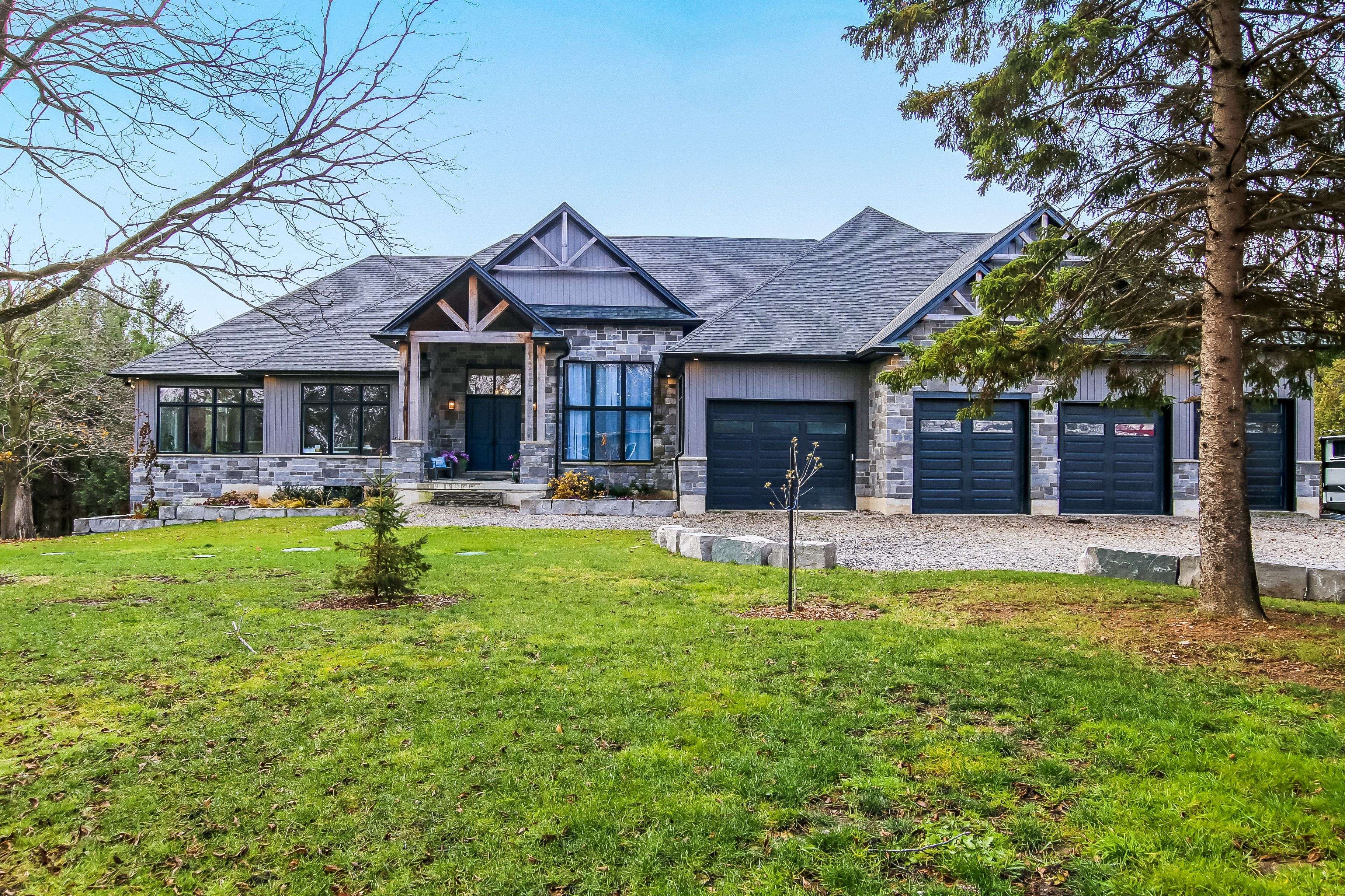 Perth South, ON N0M 1V0,5233 Line 2 Line