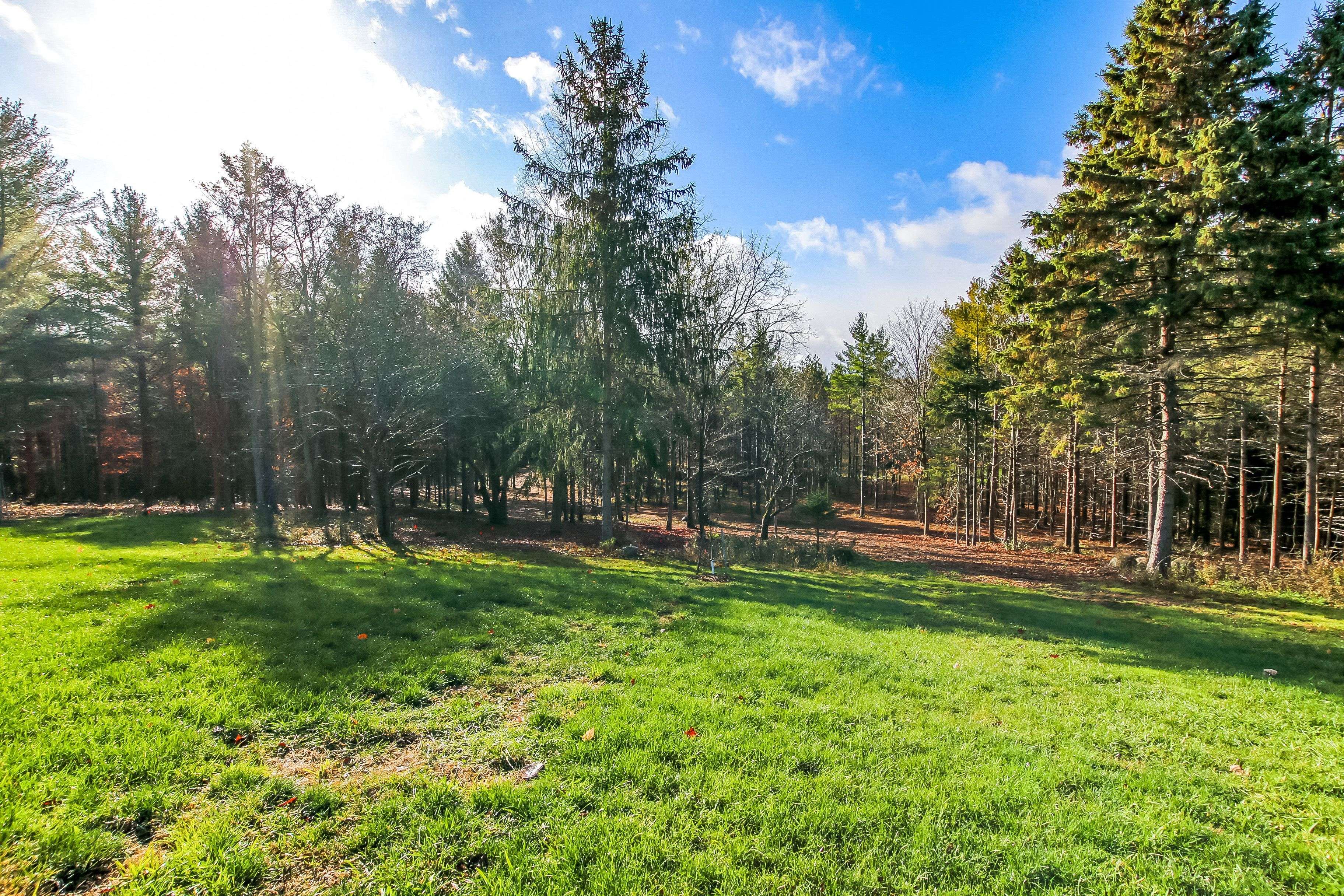 Perth South, ON N0M 1V0,5233 Line 2 Line