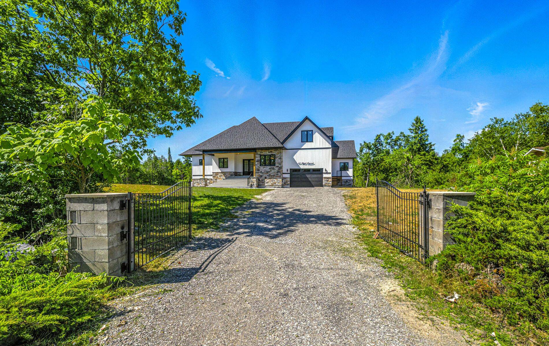 Kawartha Lakes, ON K0M 1A0,80 Birch CRES
