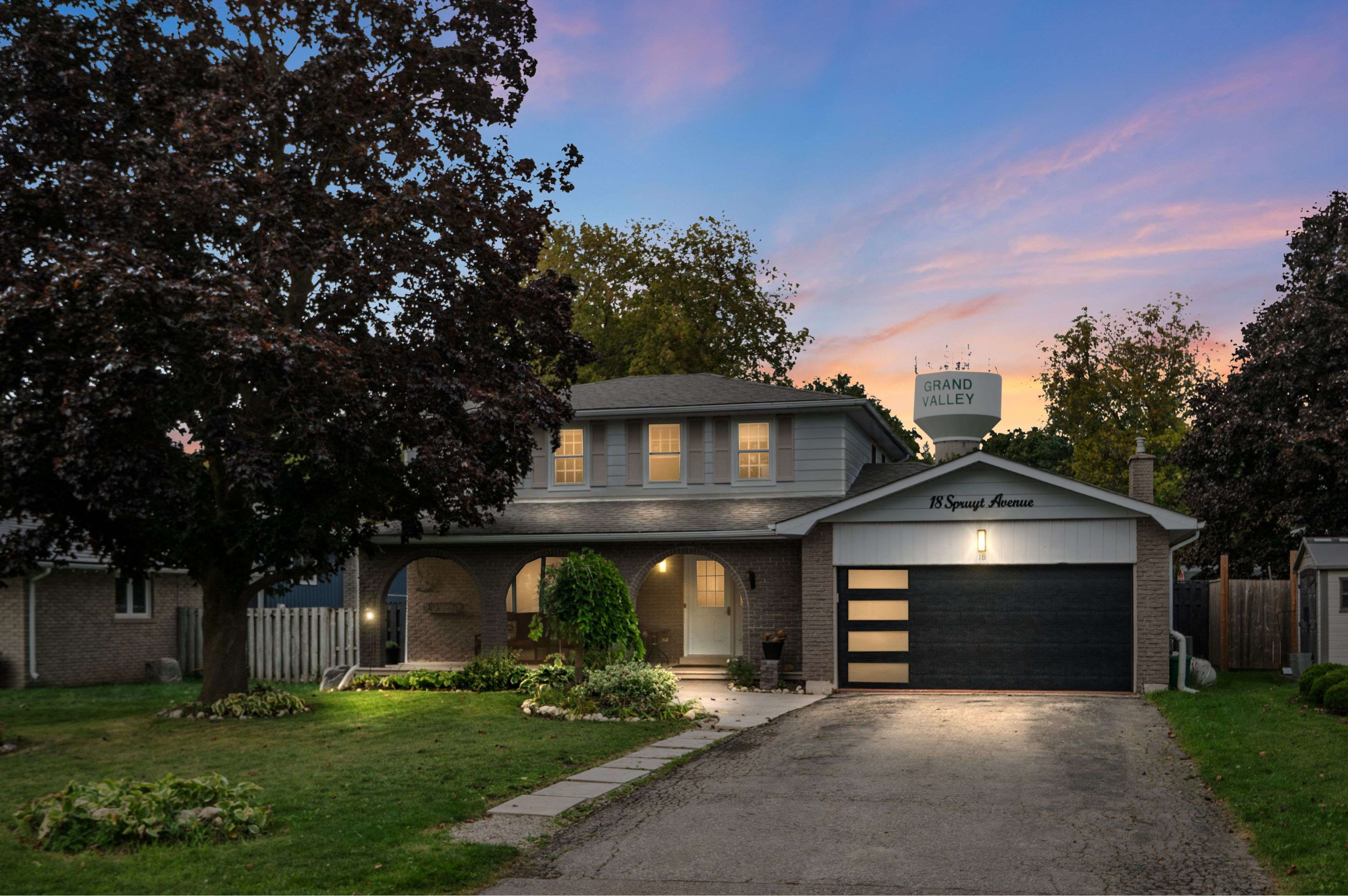 East Luther Grand Valley, ON L9W 5X4,18 Spruyt AVE