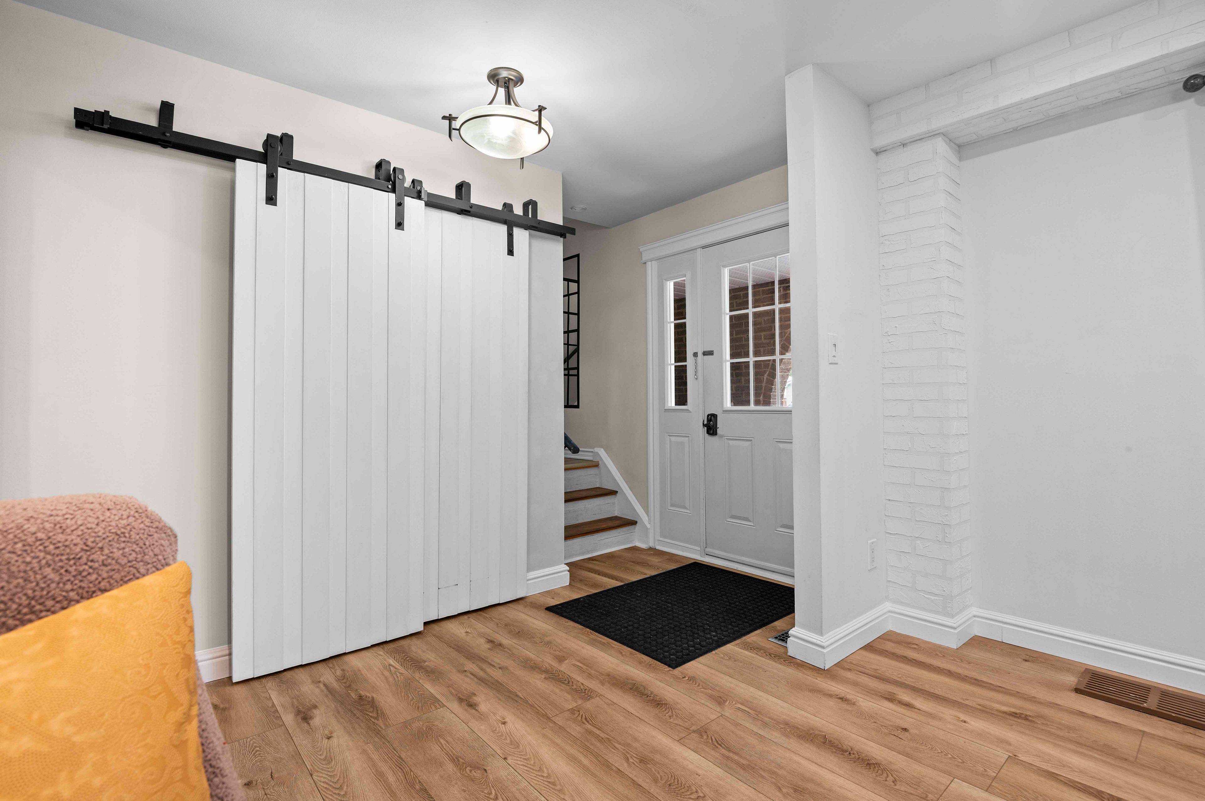 East Luther Grand Valley, ON L9W 5X4,18 Spruyt AVE