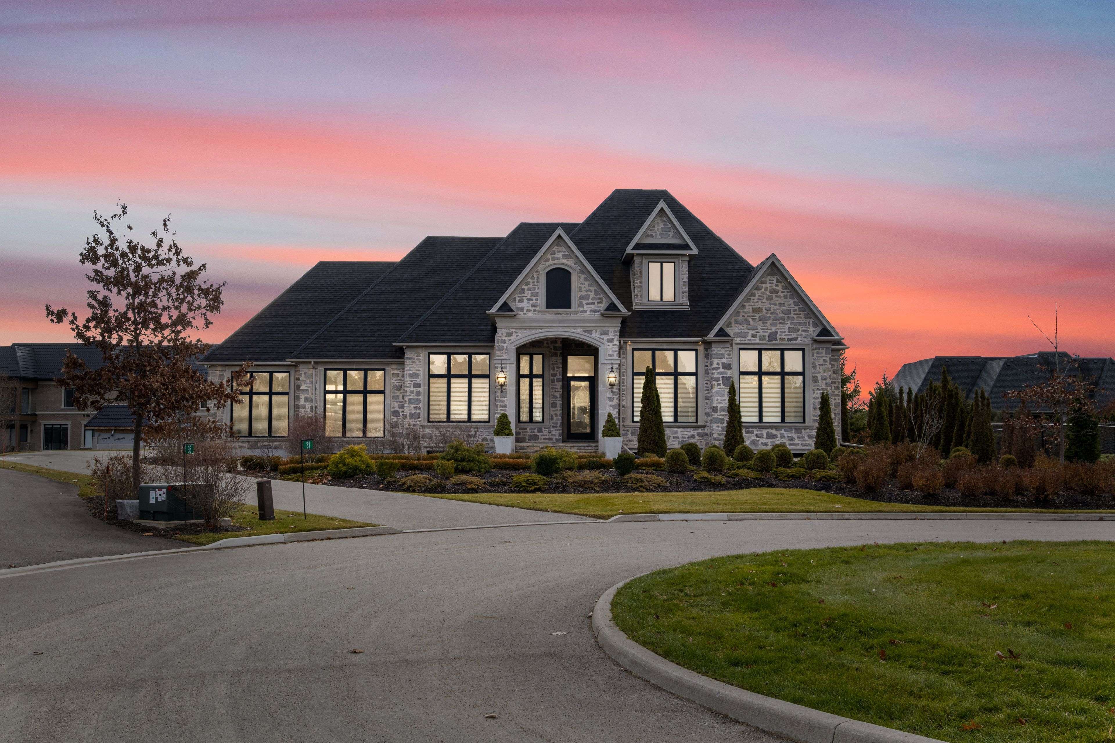 Puslinch, ON N0B 2J0,31 Reid CT