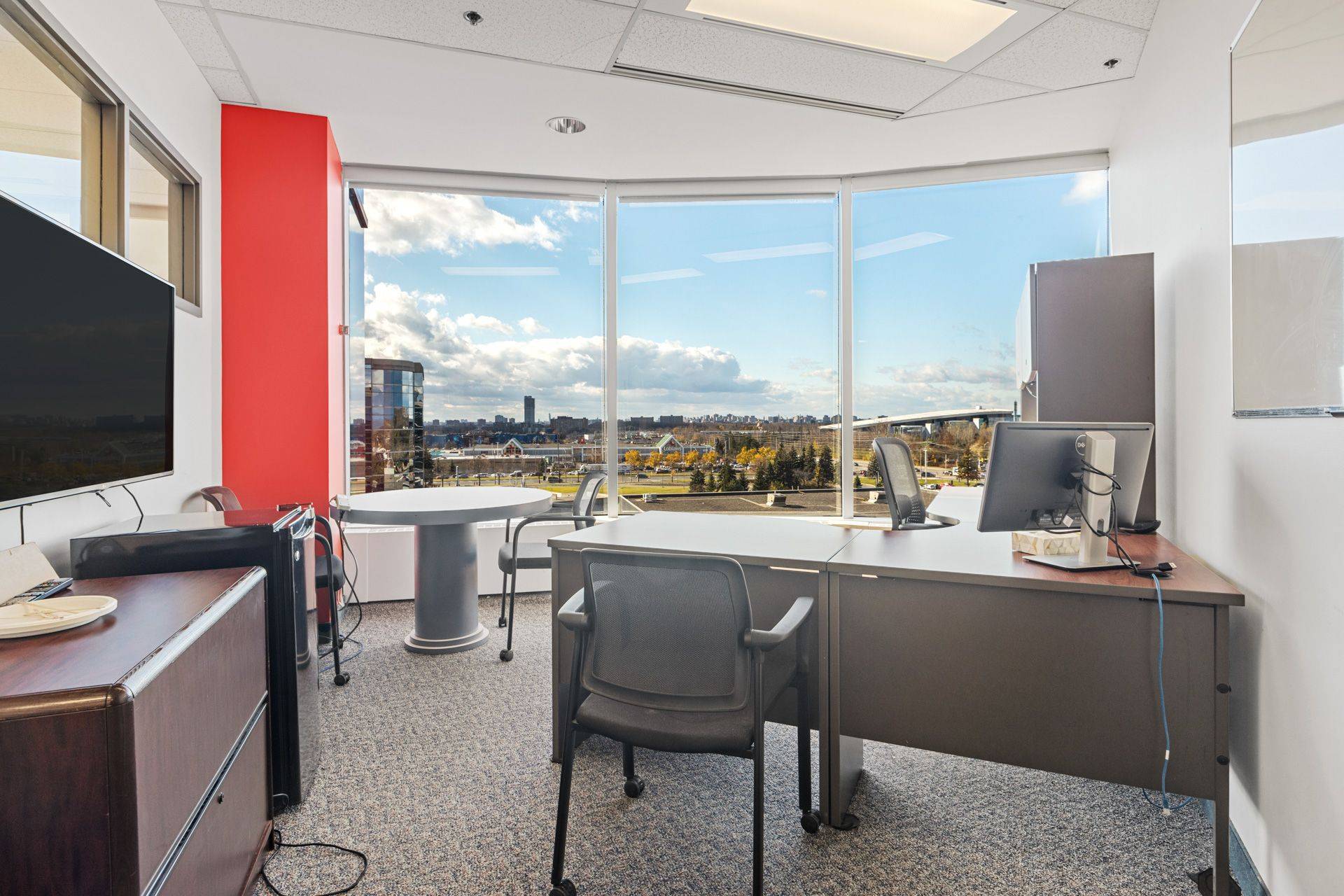 Beacon Hill North - South And Area, ON K1J 9B9,1410 Blair Towers PL #700