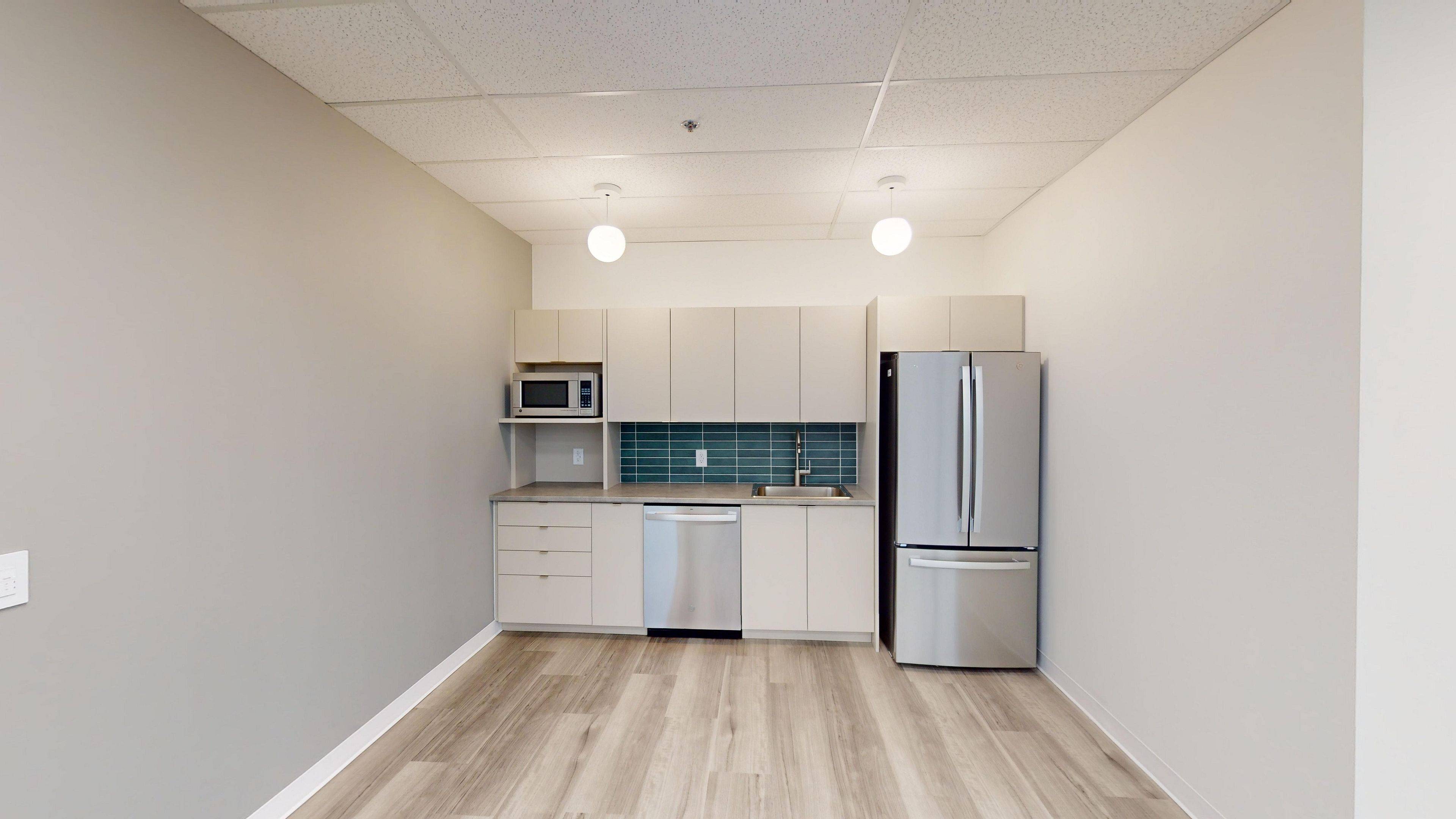 Beacon Hill North - South And Area, ON K1J 9L8,1420 Blair Towers PL #310