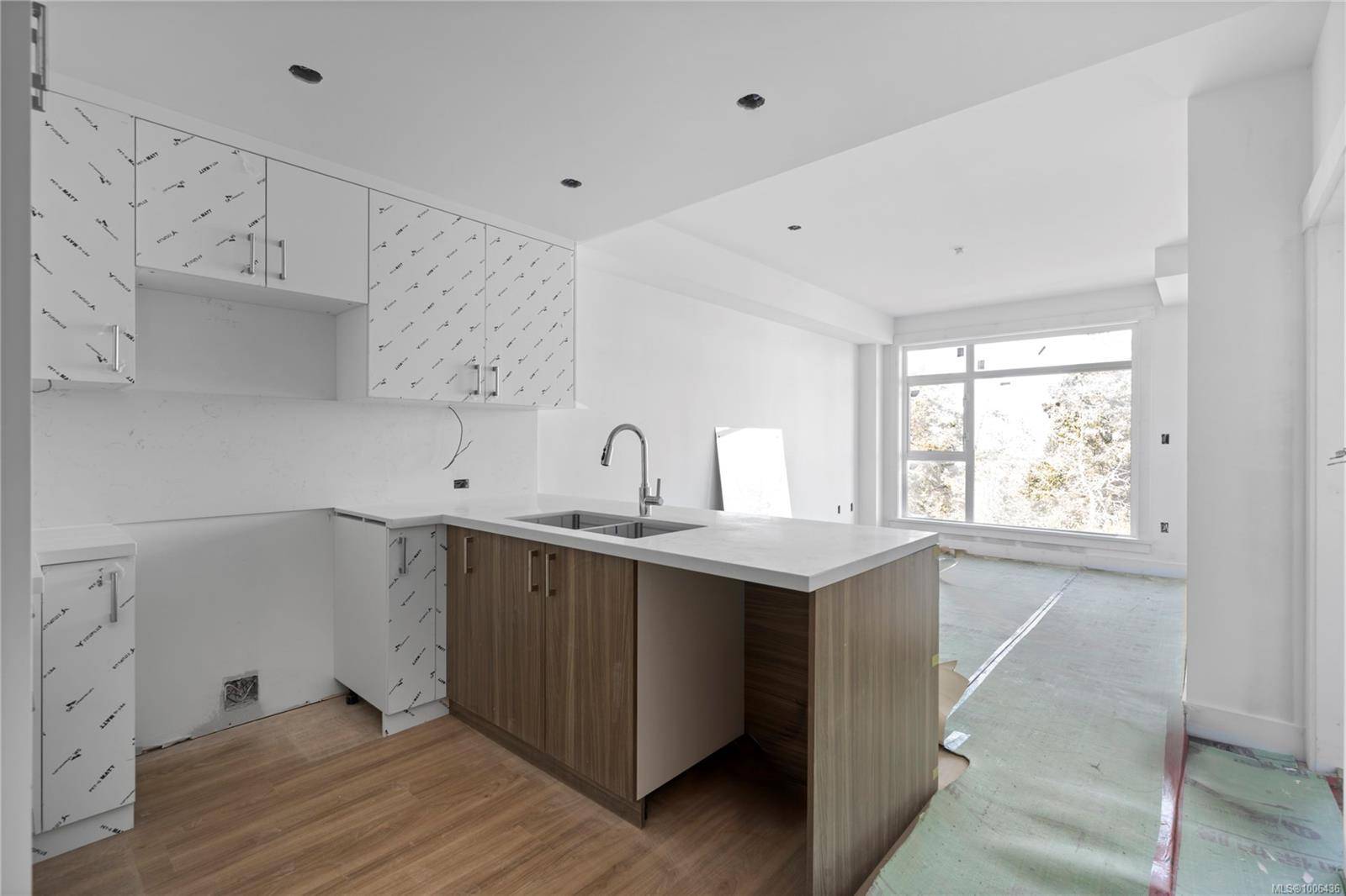 Nanaimo, BC V9V 1W4,6320 Sentinal Dr #206