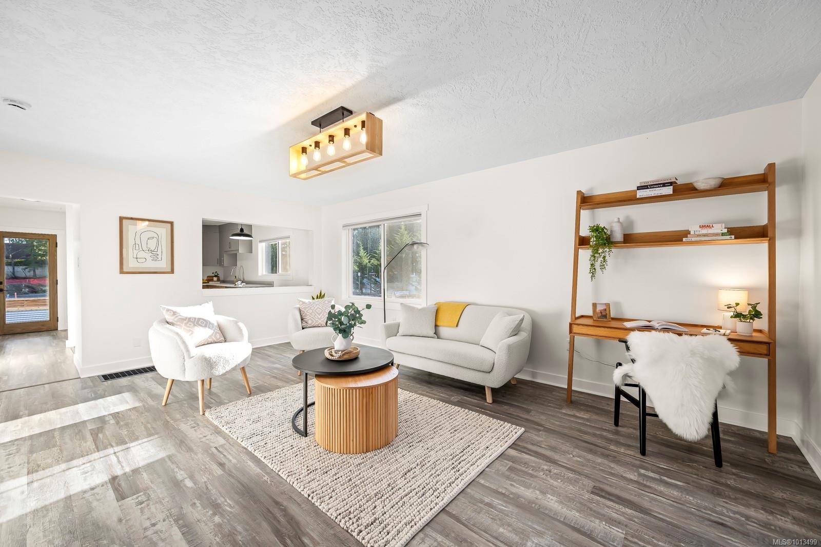 Cumberland, BC V0R 1S0,4703 Cumberland Rd #SL3